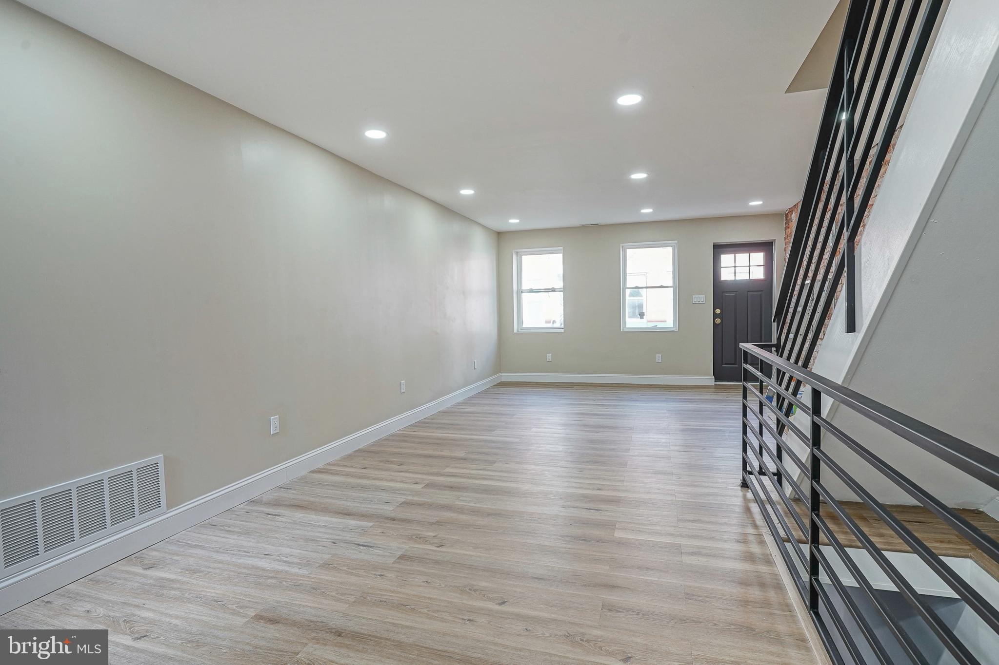 POINT BREEZE - Residential