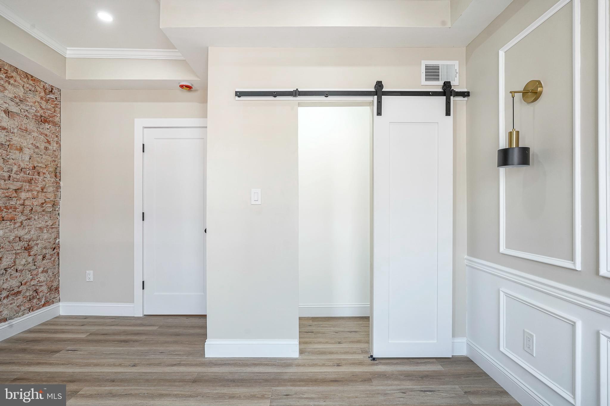 POINT BREEZE - Residential