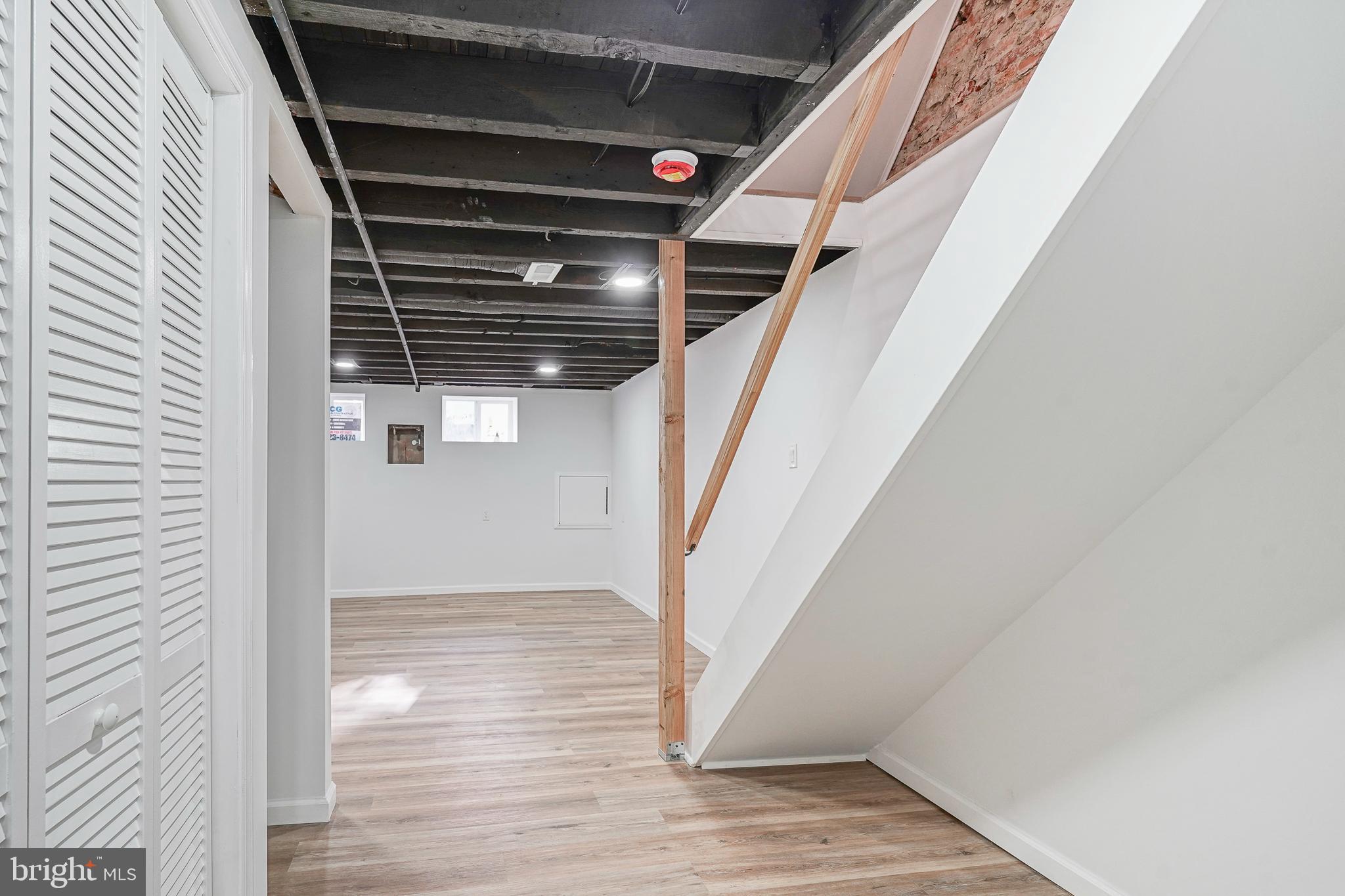 POINT BREEZE - Residential