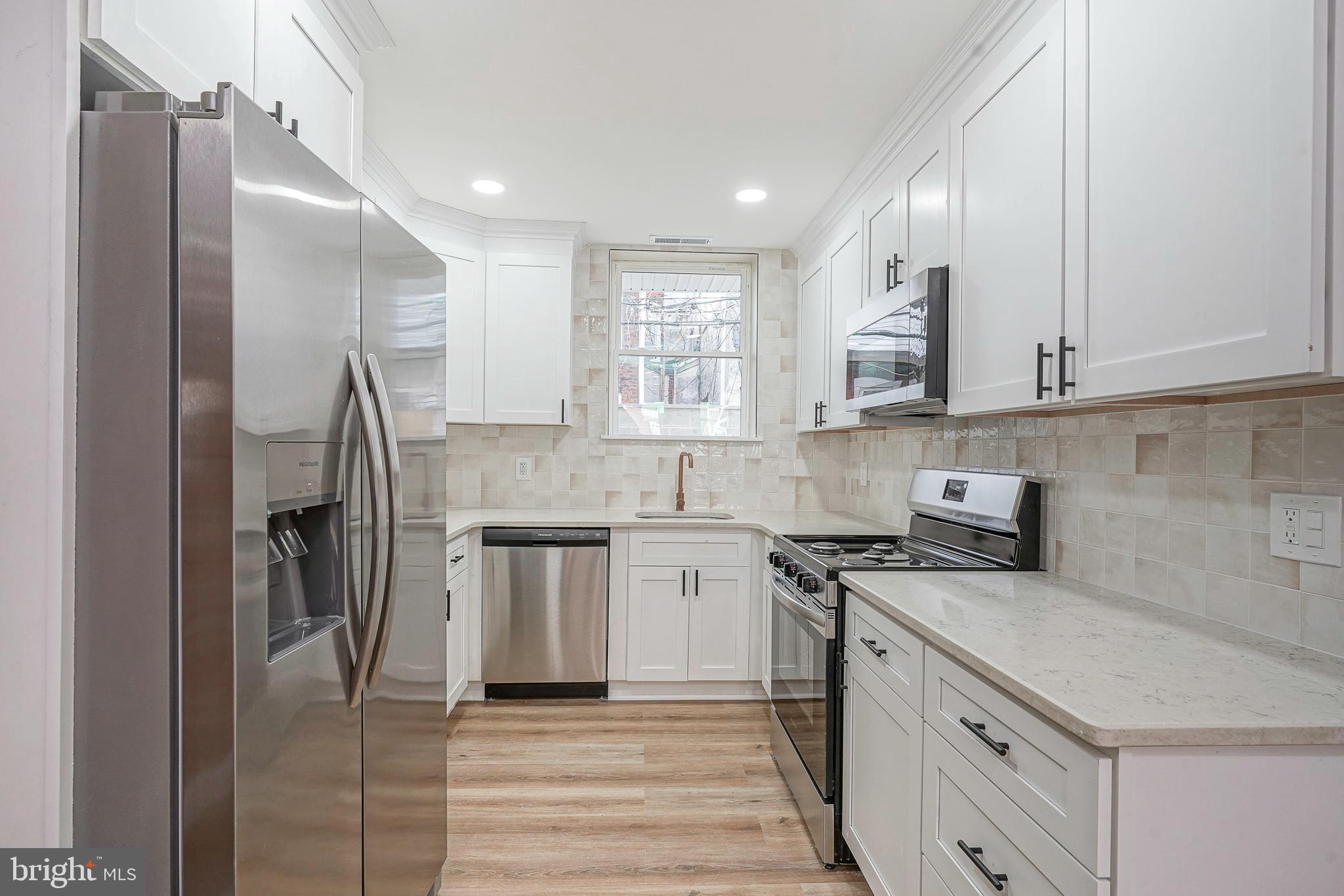 POINT BREEZE - Residential