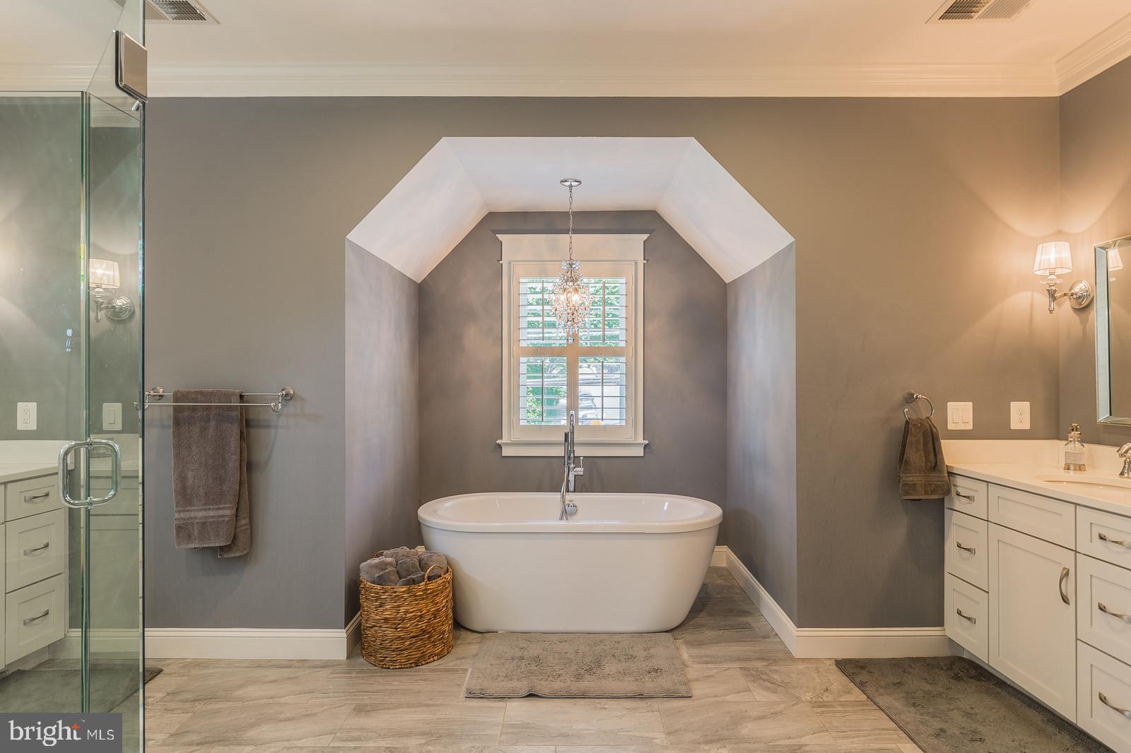 ARLINGTON - Residential