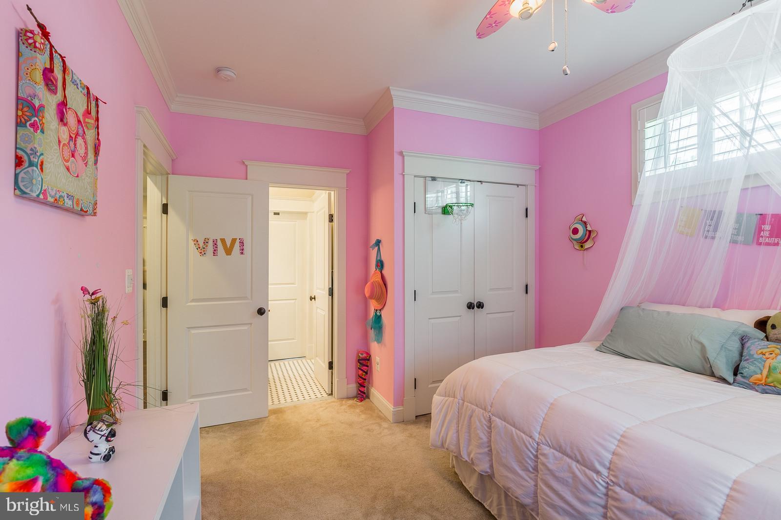 ARLINGTON - Residential