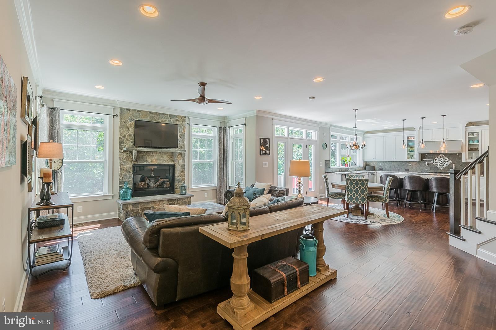 ARLINGTON - Residential