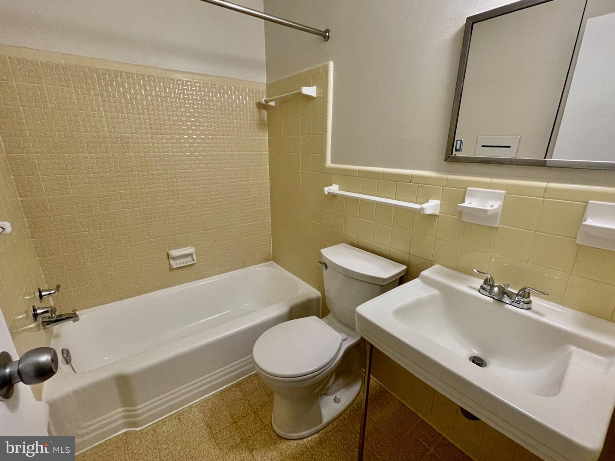 GROSVENOR PARK - Residential Lease