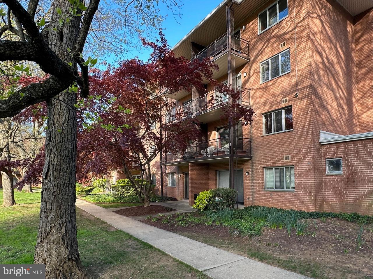 GROSVENOR PARK - Residential Lease