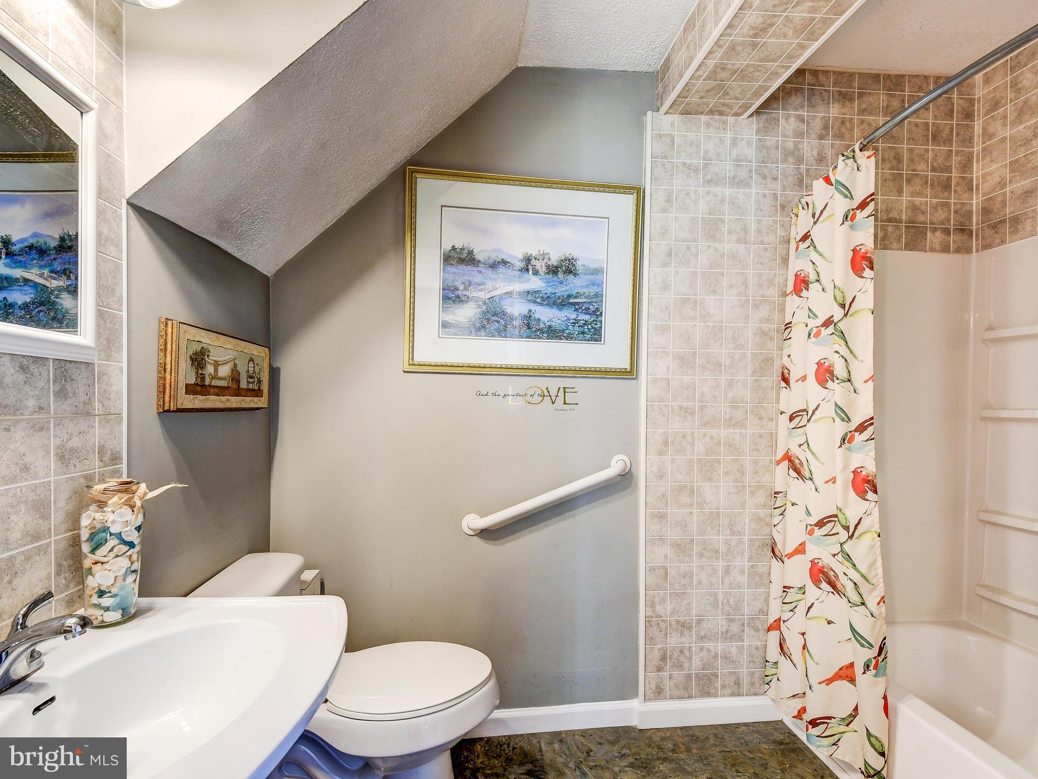 CHESAPEAKE TERRACE - Residential Lease