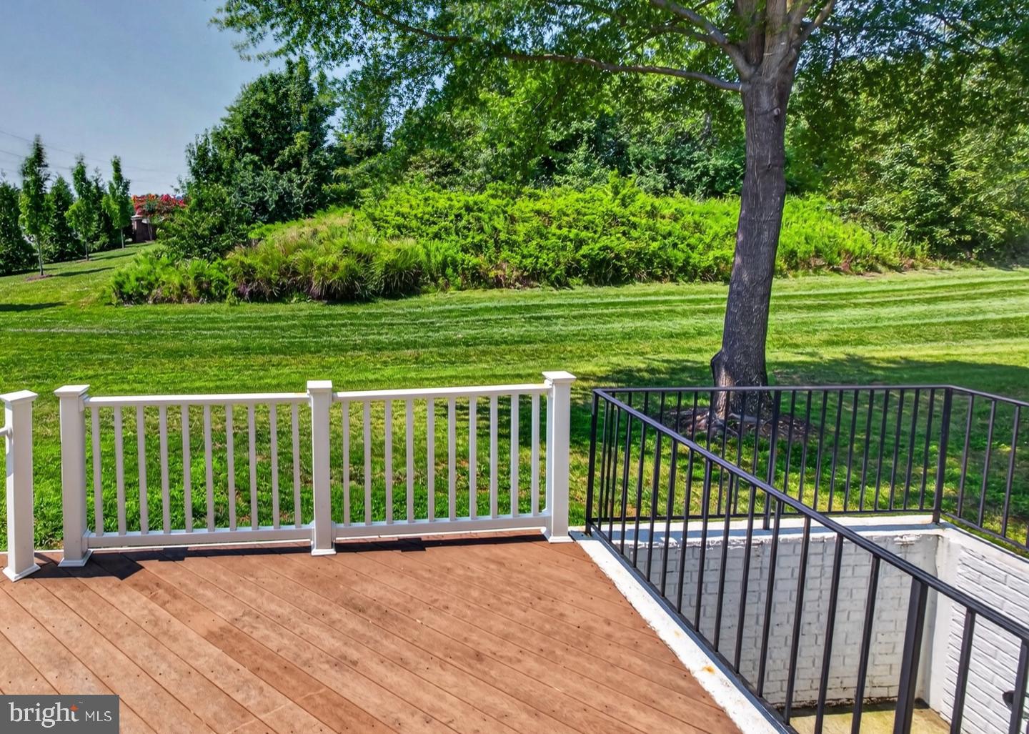 5694 TOWER HILL CIRCLE