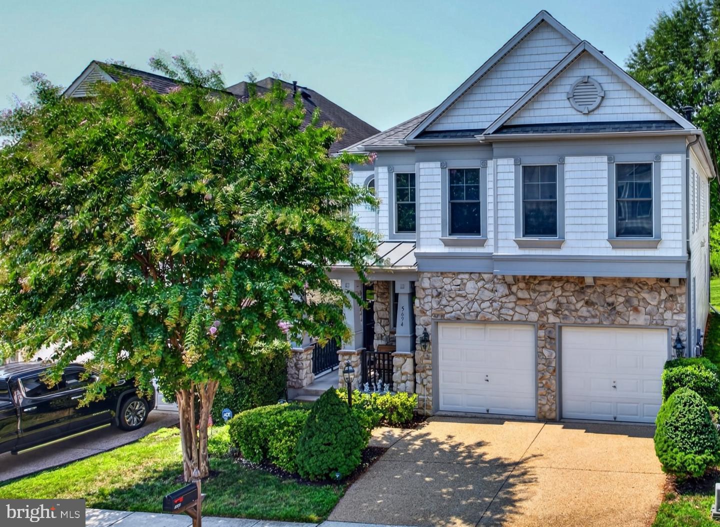 5694 TOWER HILL CIRCLE