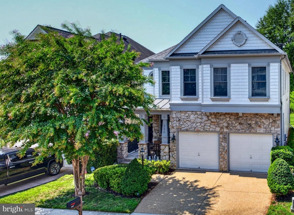 Photo of 5694 Tower Hill Circle, ALEXANDRIA, VA 22315 (MLS # VAFX2343114)
