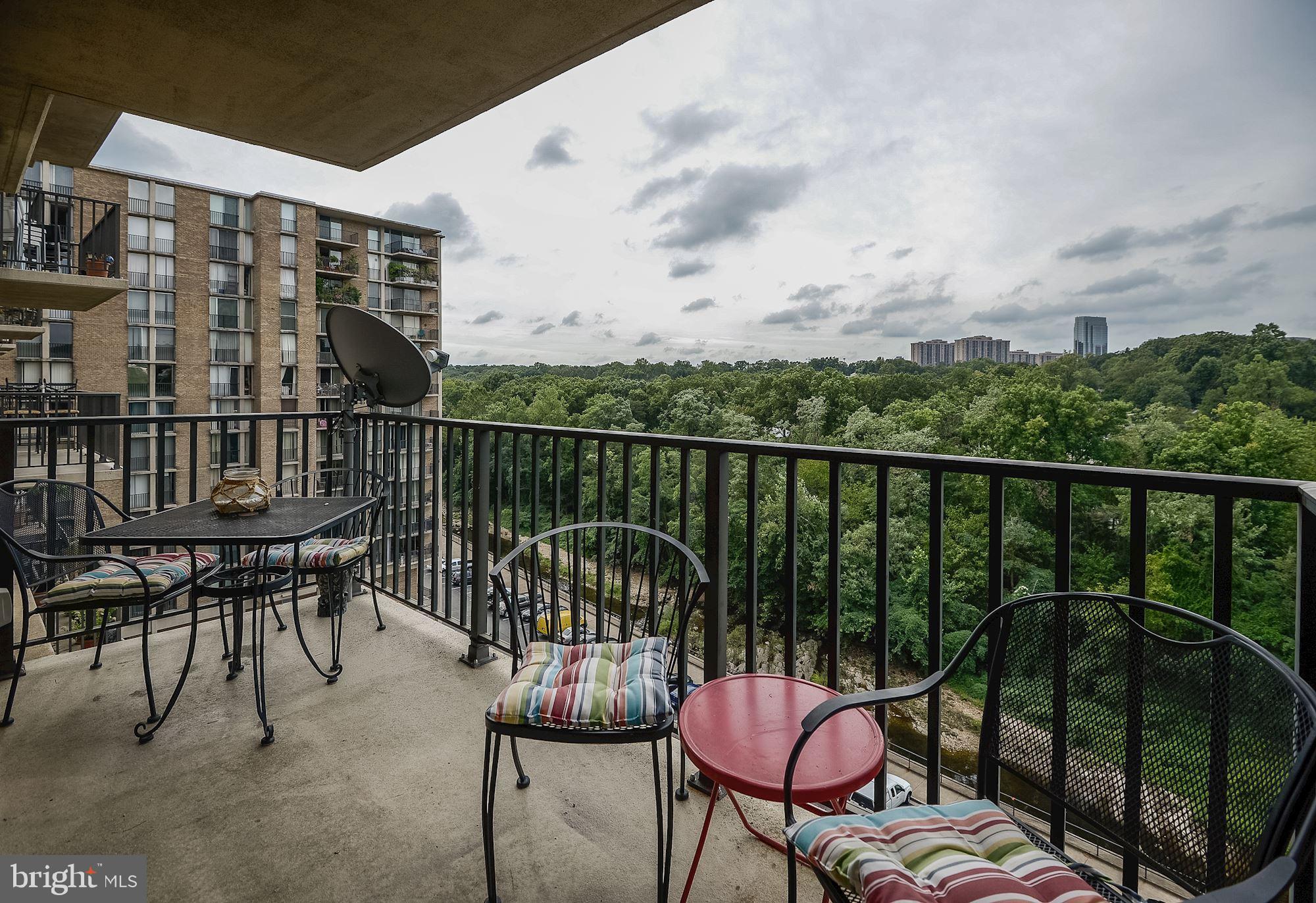 THE CARLTON - Residential Lease