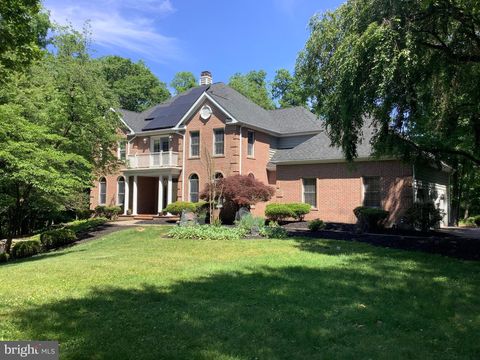 Homes For Sale - 4 Pond View Lane<br/> Mercer County, TITUSVILLE, NJ 08560