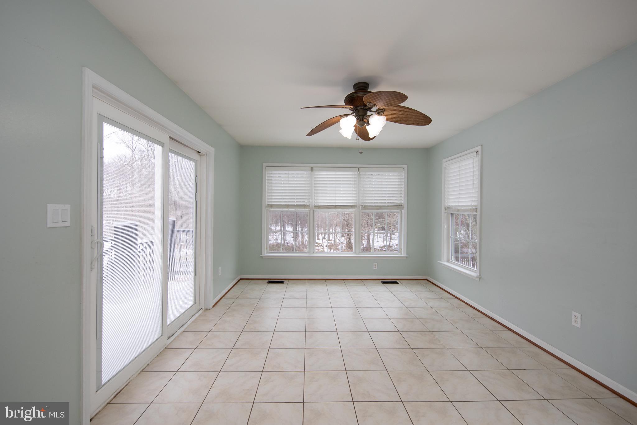 SEVEN TRAILS - Residential