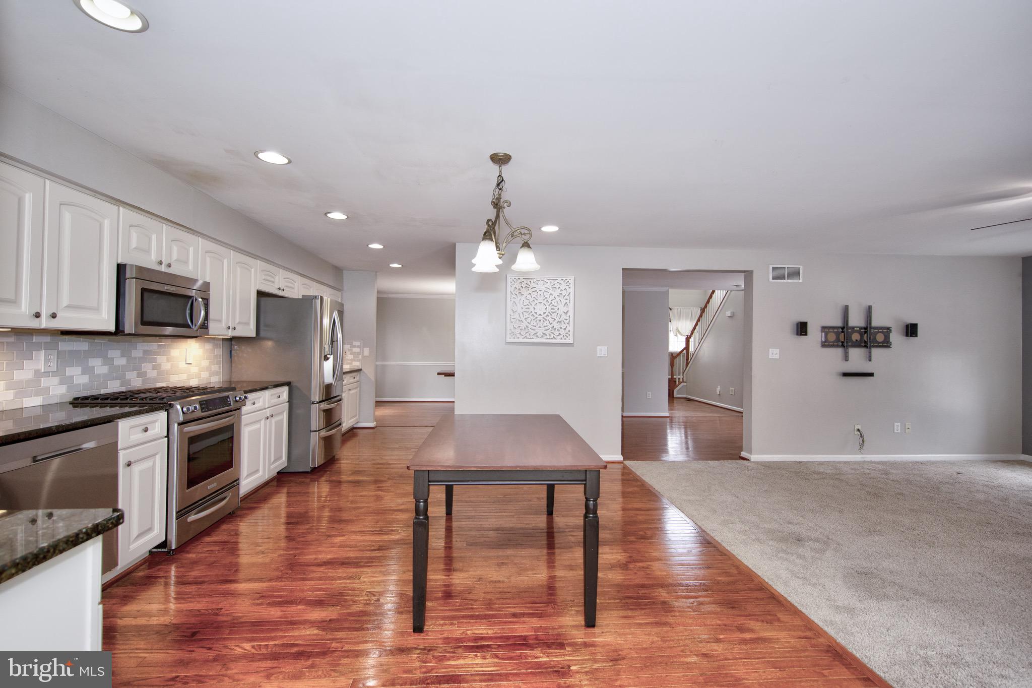 SEVEN TRAILS - Residential