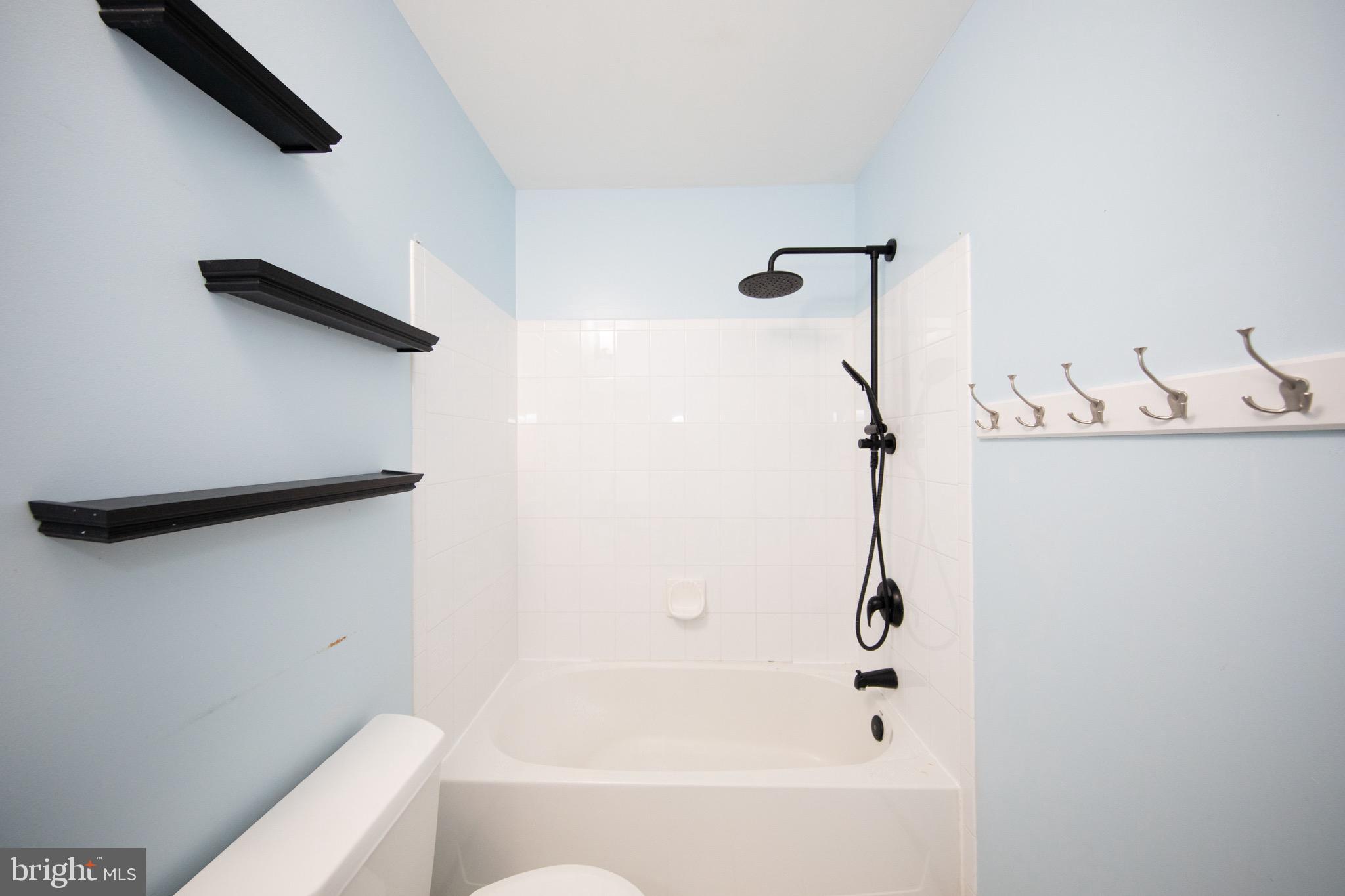 SEVEN TRAILS - Residential