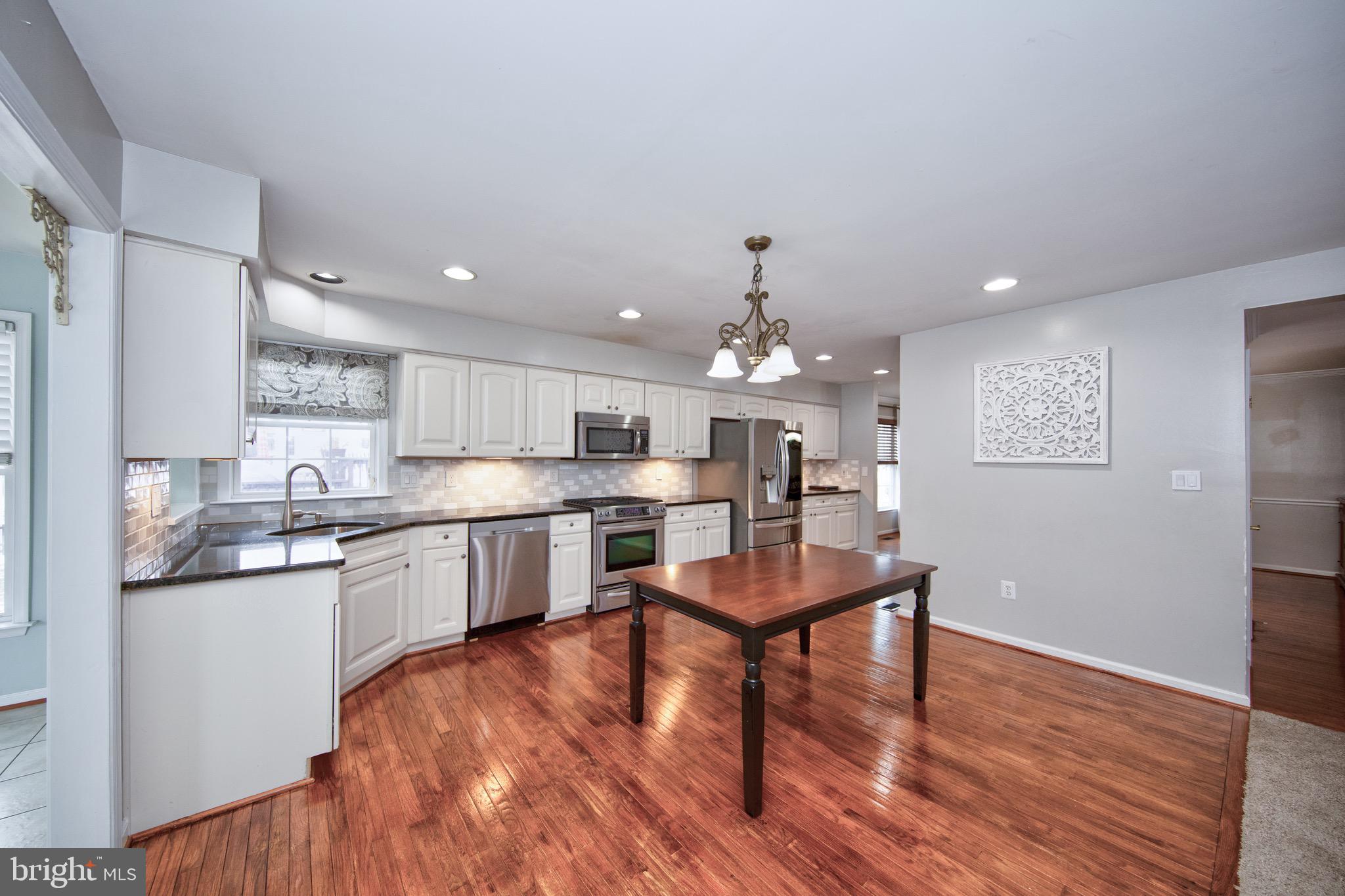 SEVEN TRAILS - Residential