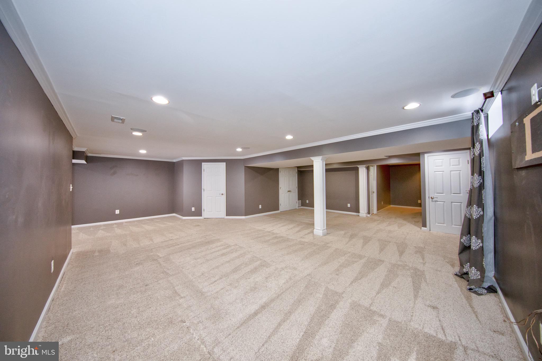 SEVEN TRAILS - Residential