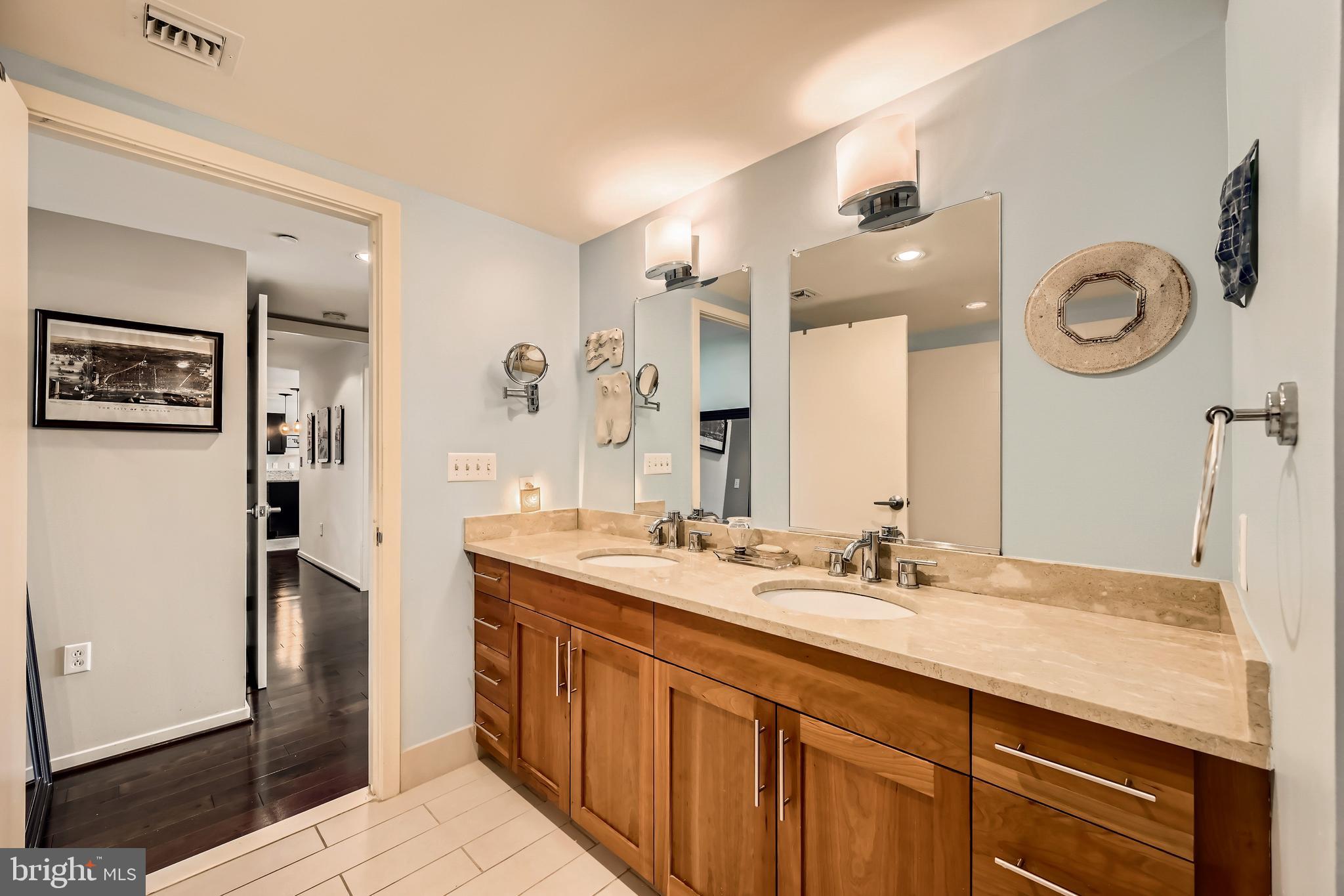 LOCUST POINT - Residential