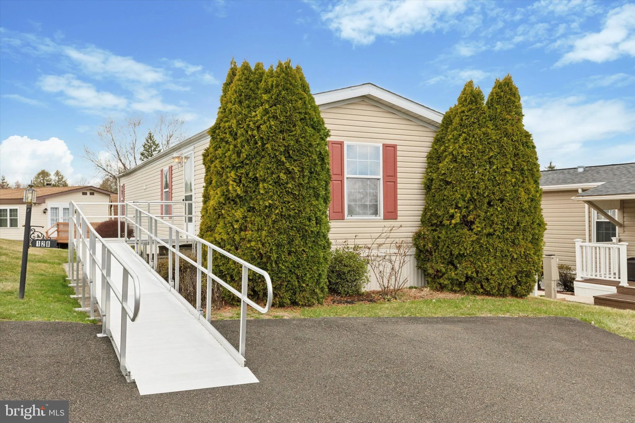 North Wales, Pennsylvania 19454, United States, 2 Bedrooms Bedrooms, ,1 BathroomBathrooms,Residential,Active,96901