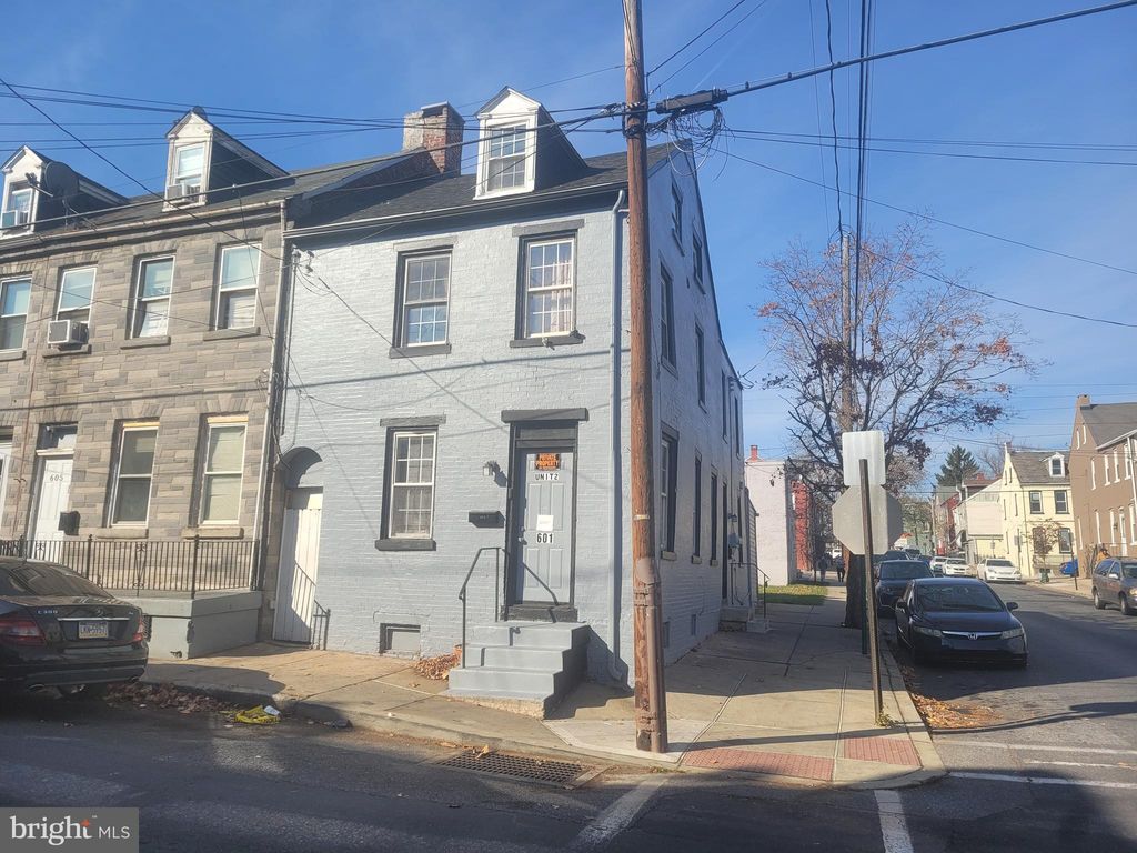 Photo of 601 Saint Joseph Street, LANCASTER, PA 17603 (MLS # PALA2061496)