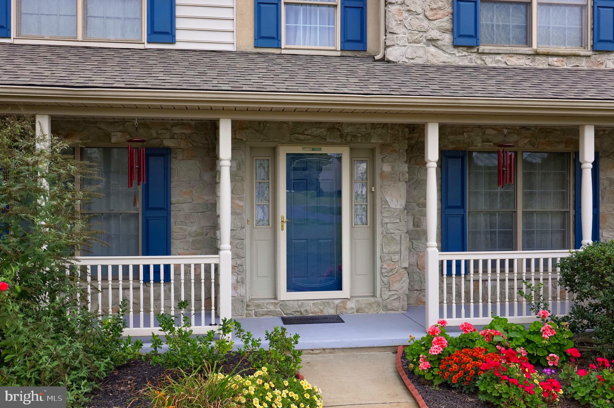 5788 GLEN OAKS DRIVE