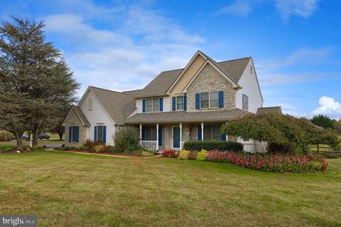 Photo of 5788 Glen Oaks Drive, NARVON, PA 17555 (MLS # PALA2077340)