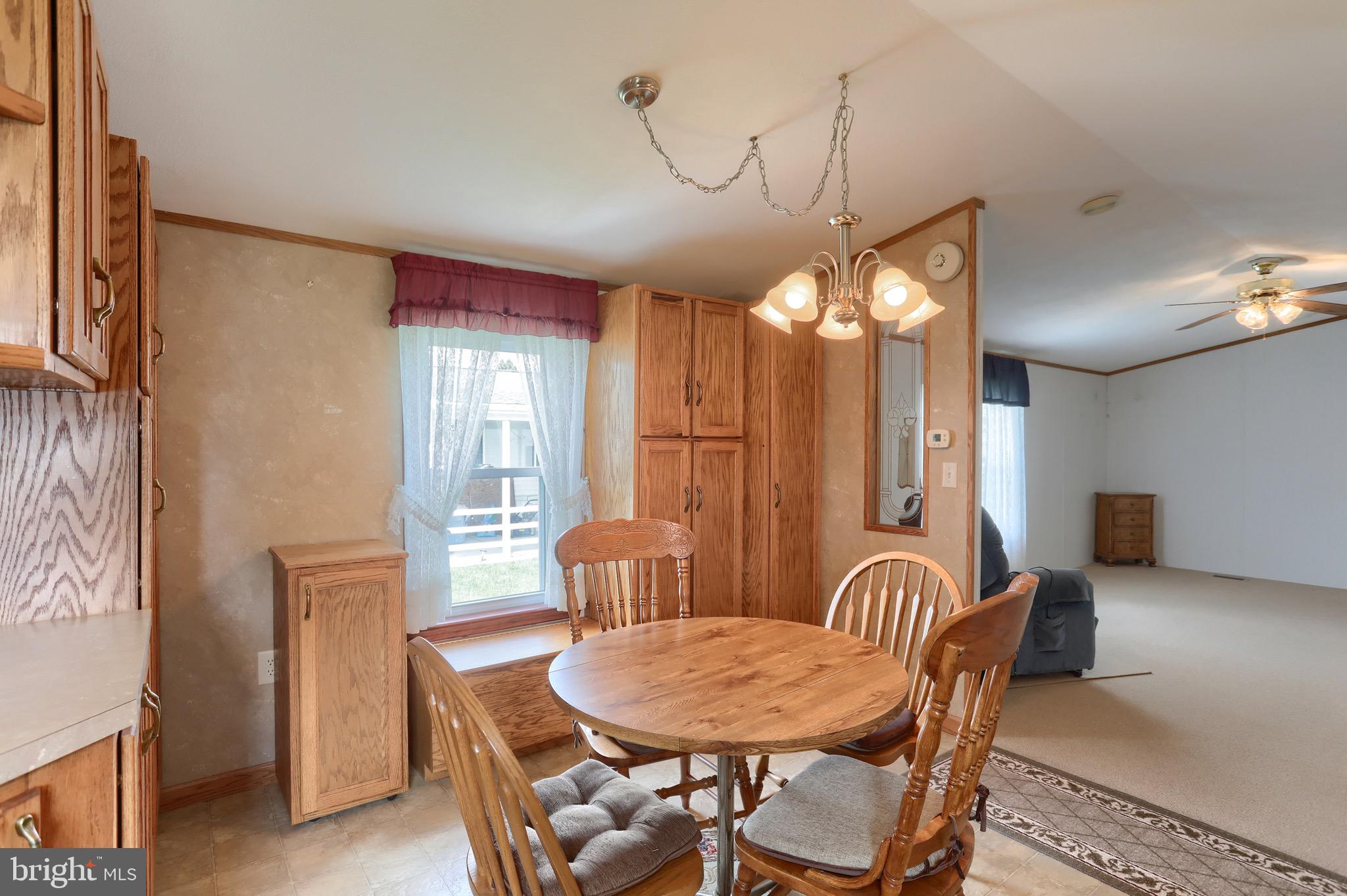 COUNTRY ACRES GOLD - Residential