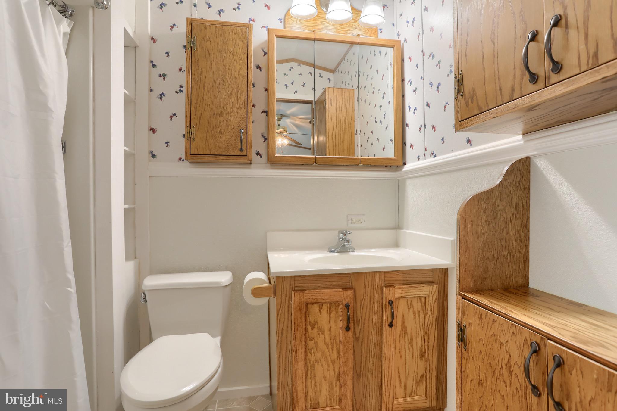 COUNTRY ACRES GOLD - Residential