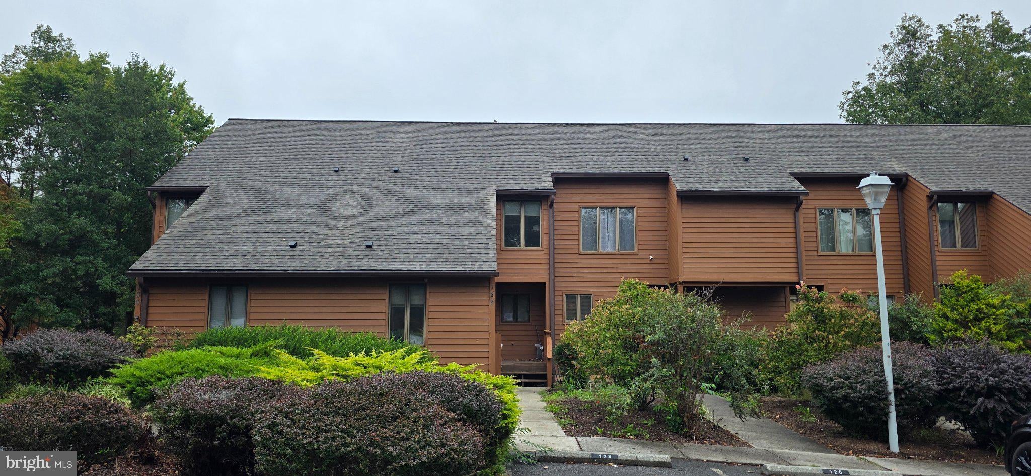 128 TECUMSEH TRL