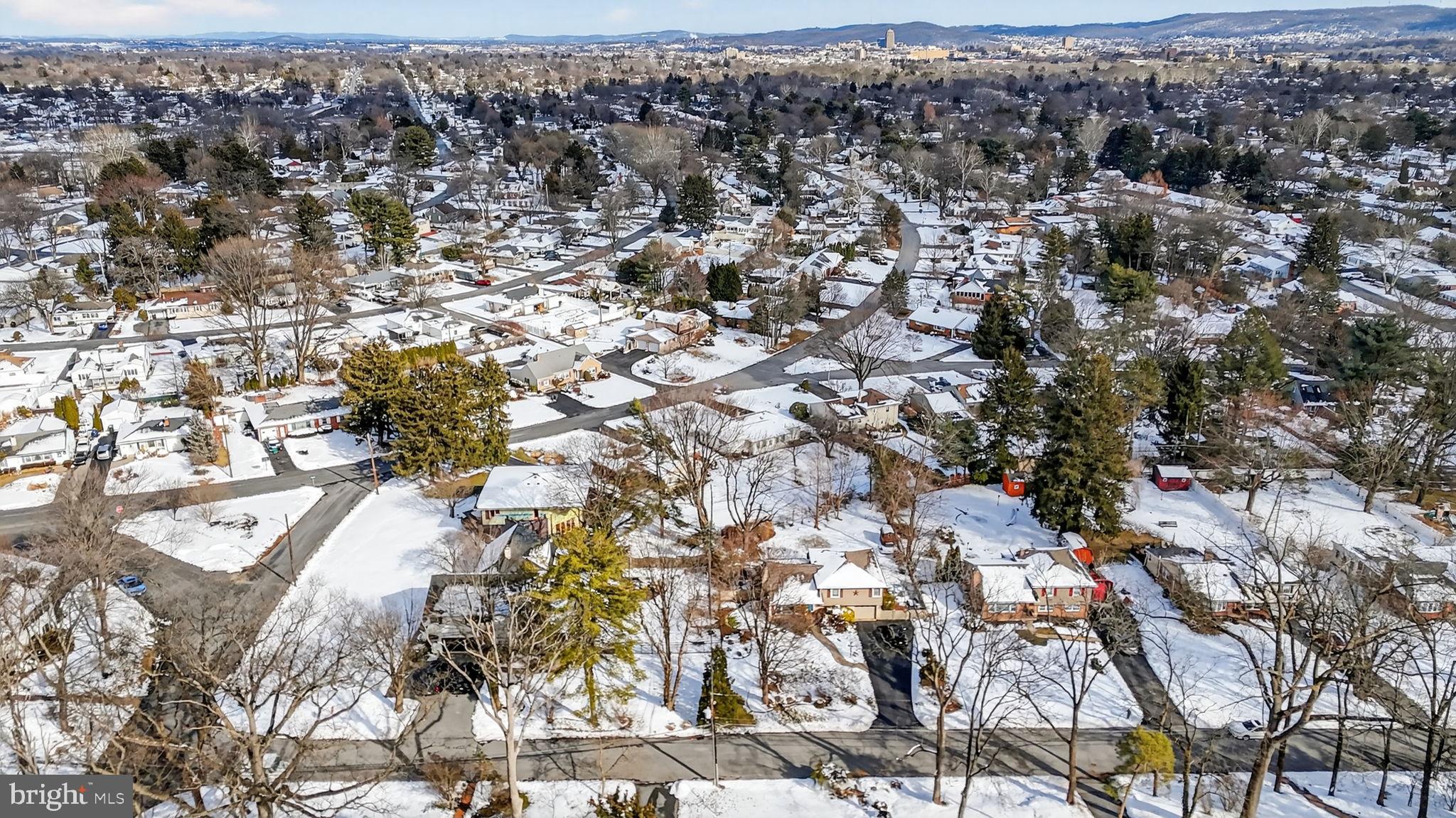 PARKSIDE COURTS - Residential