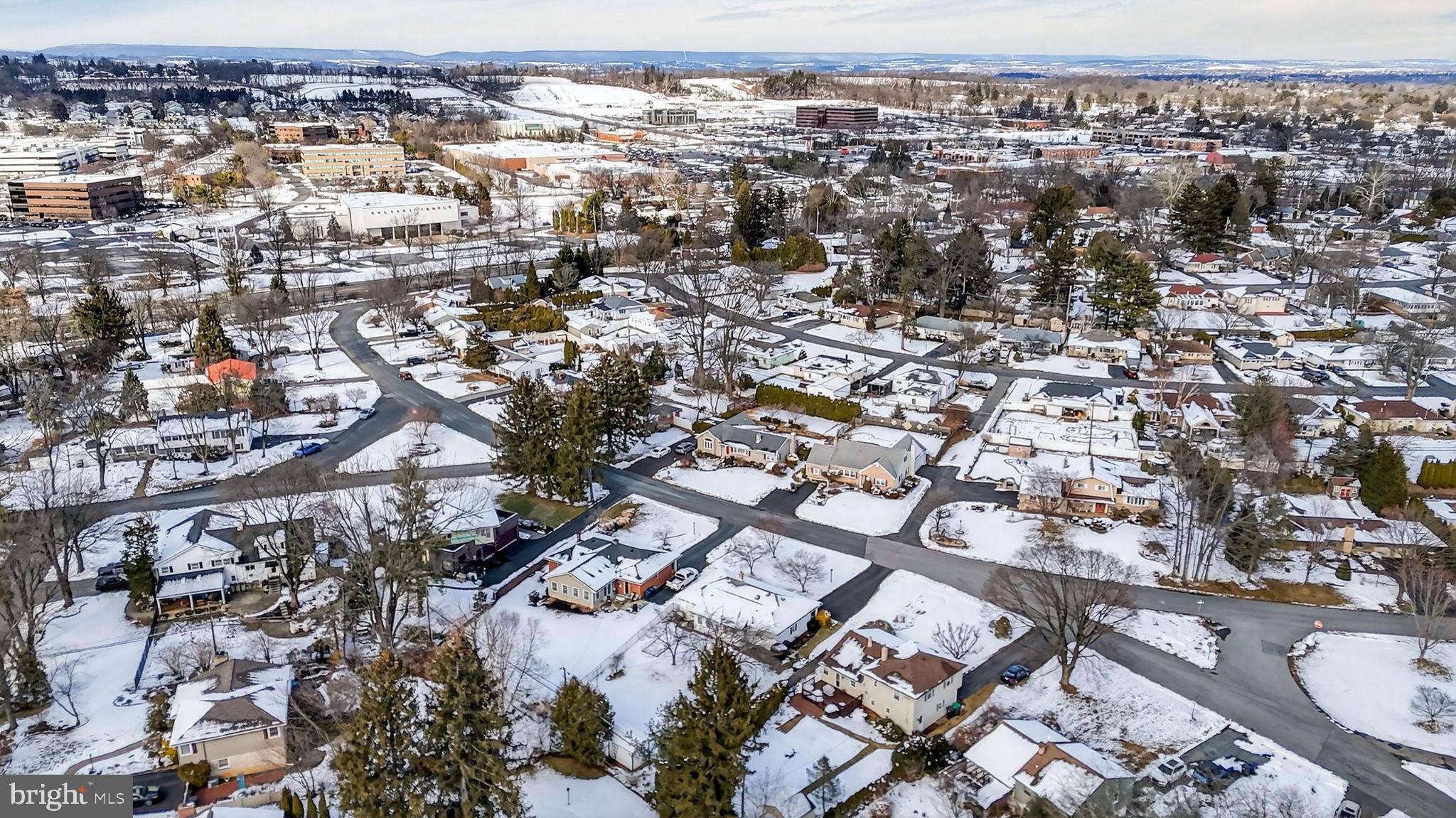 PARKSIDE COURTS - Residential