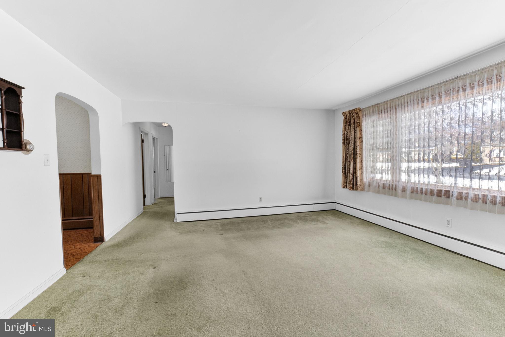 PARKSIDE COURTS - Residential