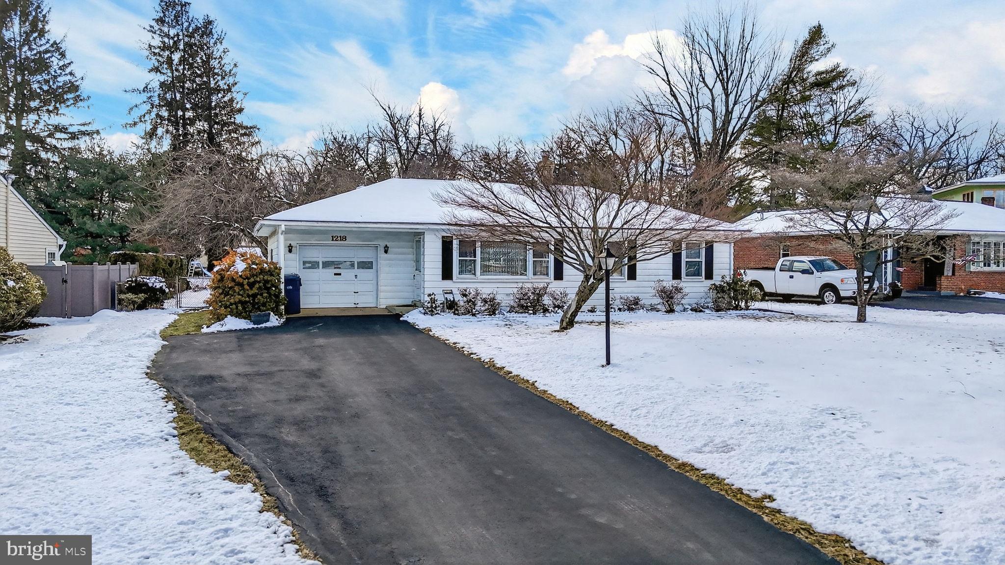 PARKSIDE COURTS - Residential