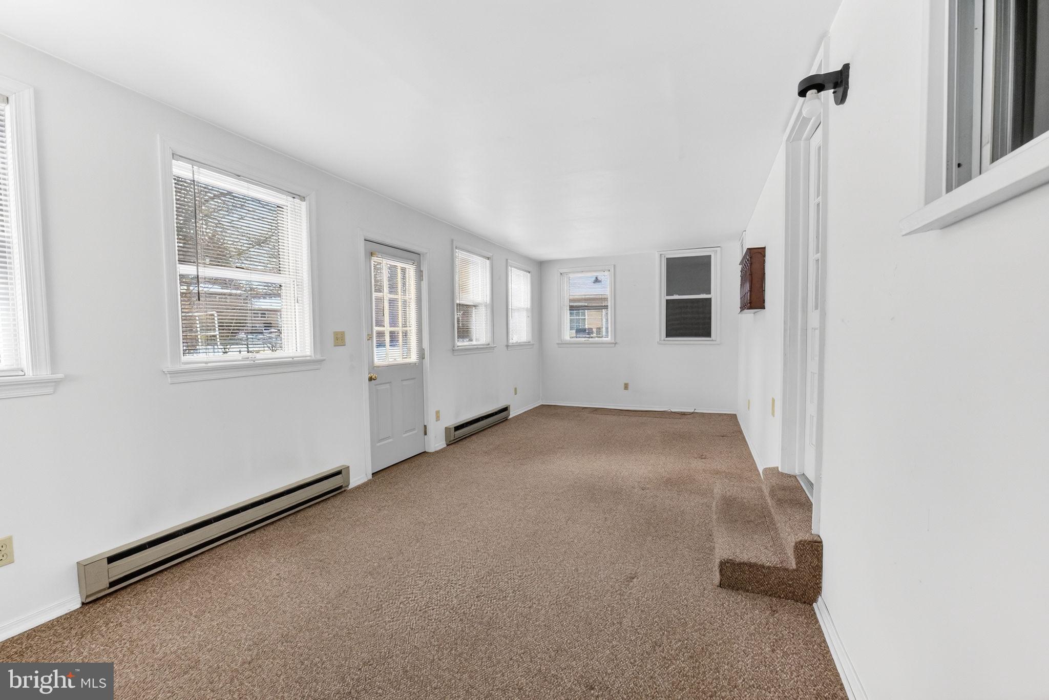 PARKSIDE COURTS - Residential