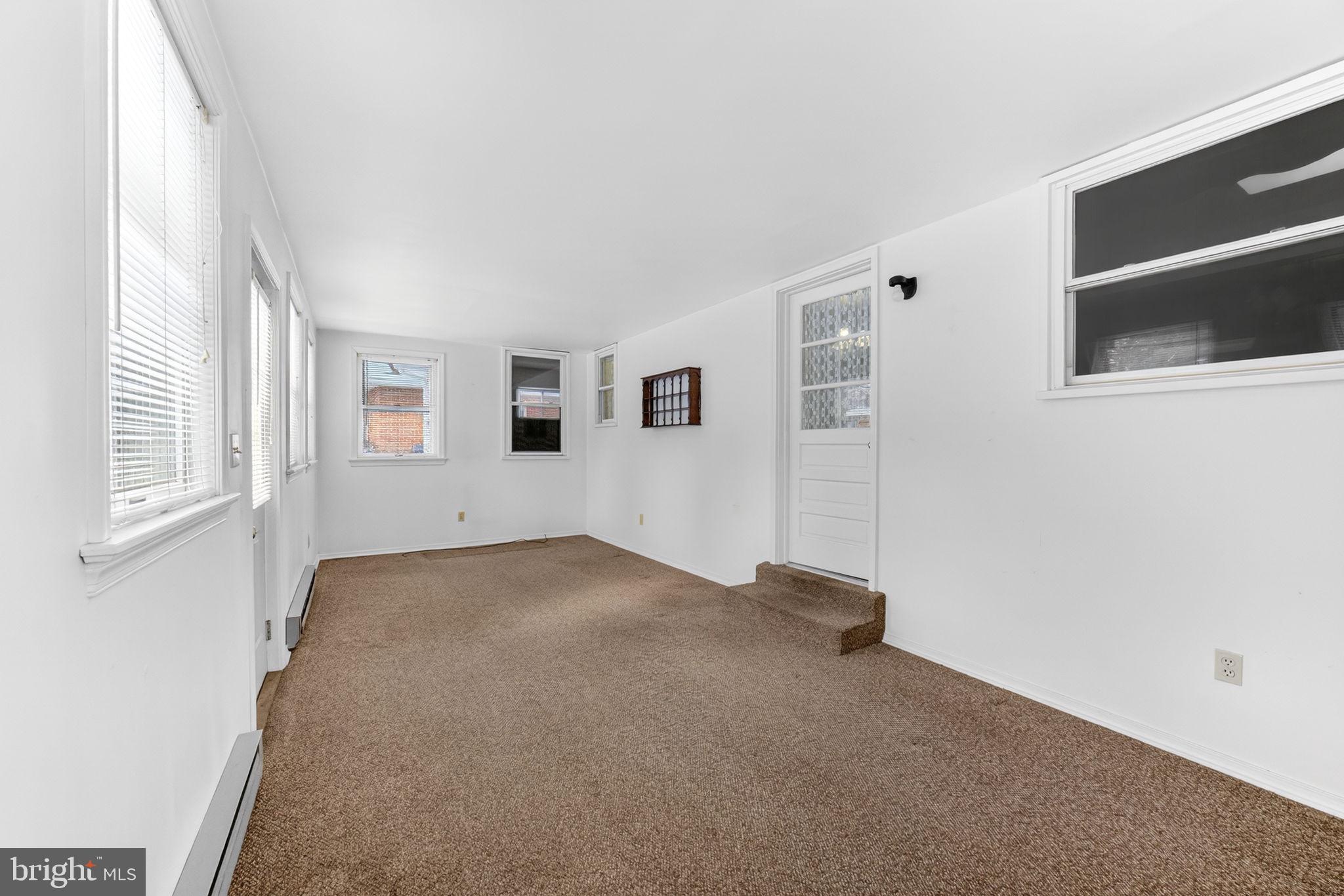 PARKSIDE COURTS - Residential