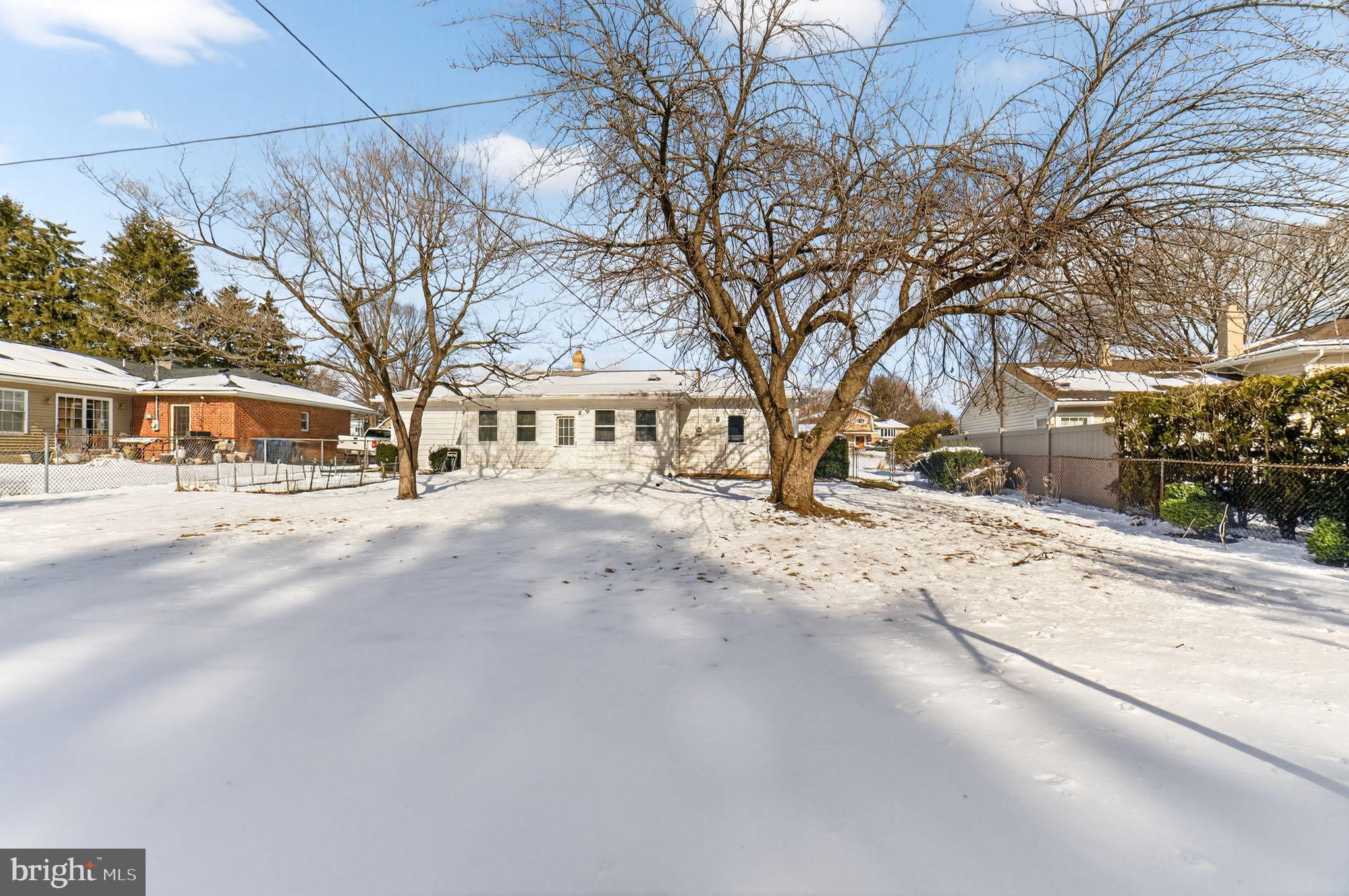 PARKSIDE COURTS - Residential