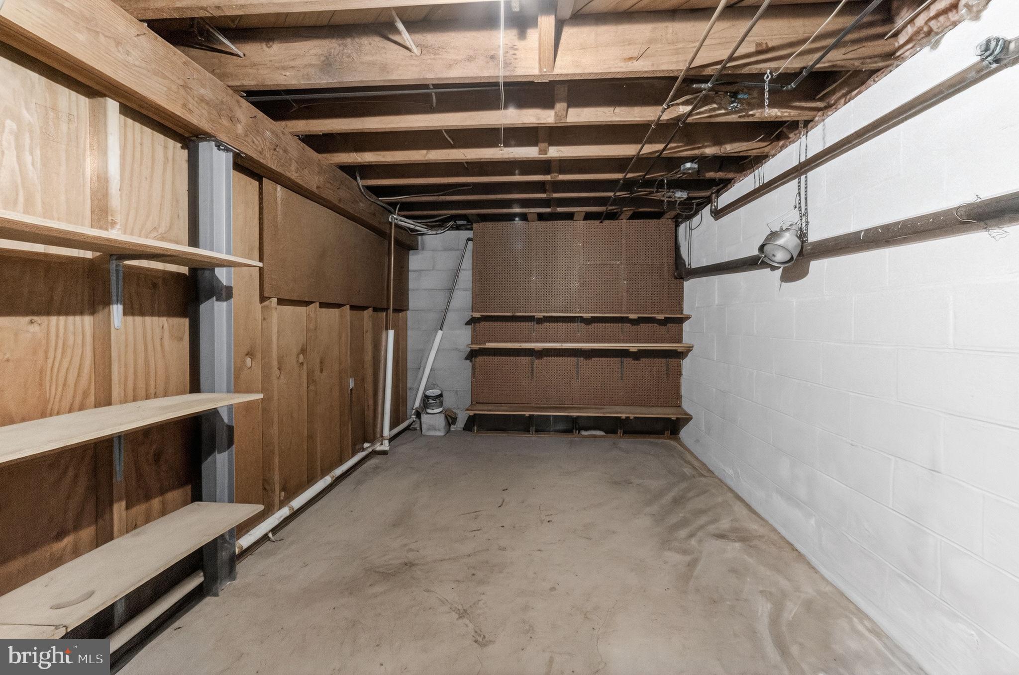 PARKSIDE COURTS - Residential