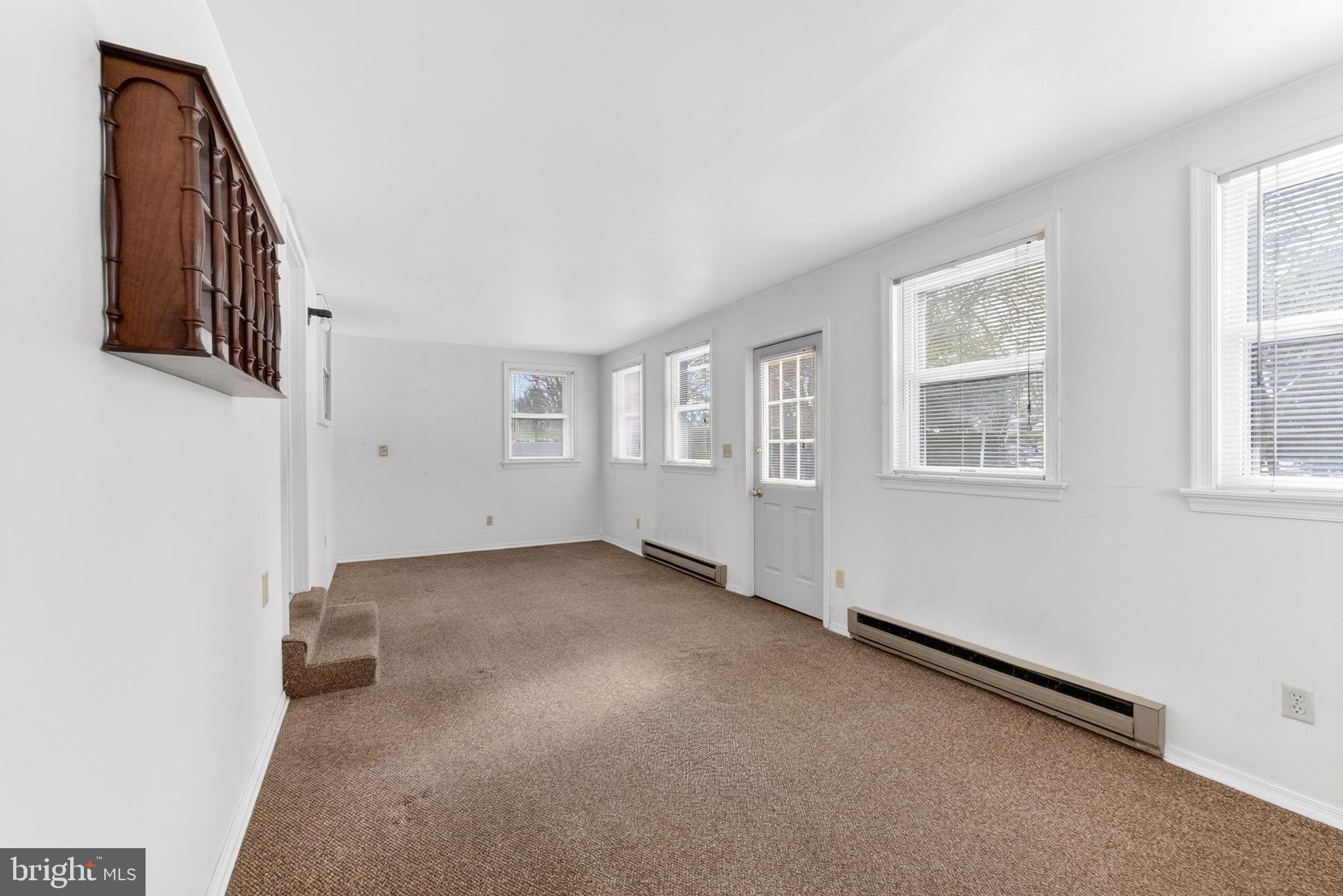 PARKSIDE COURTS - Residential