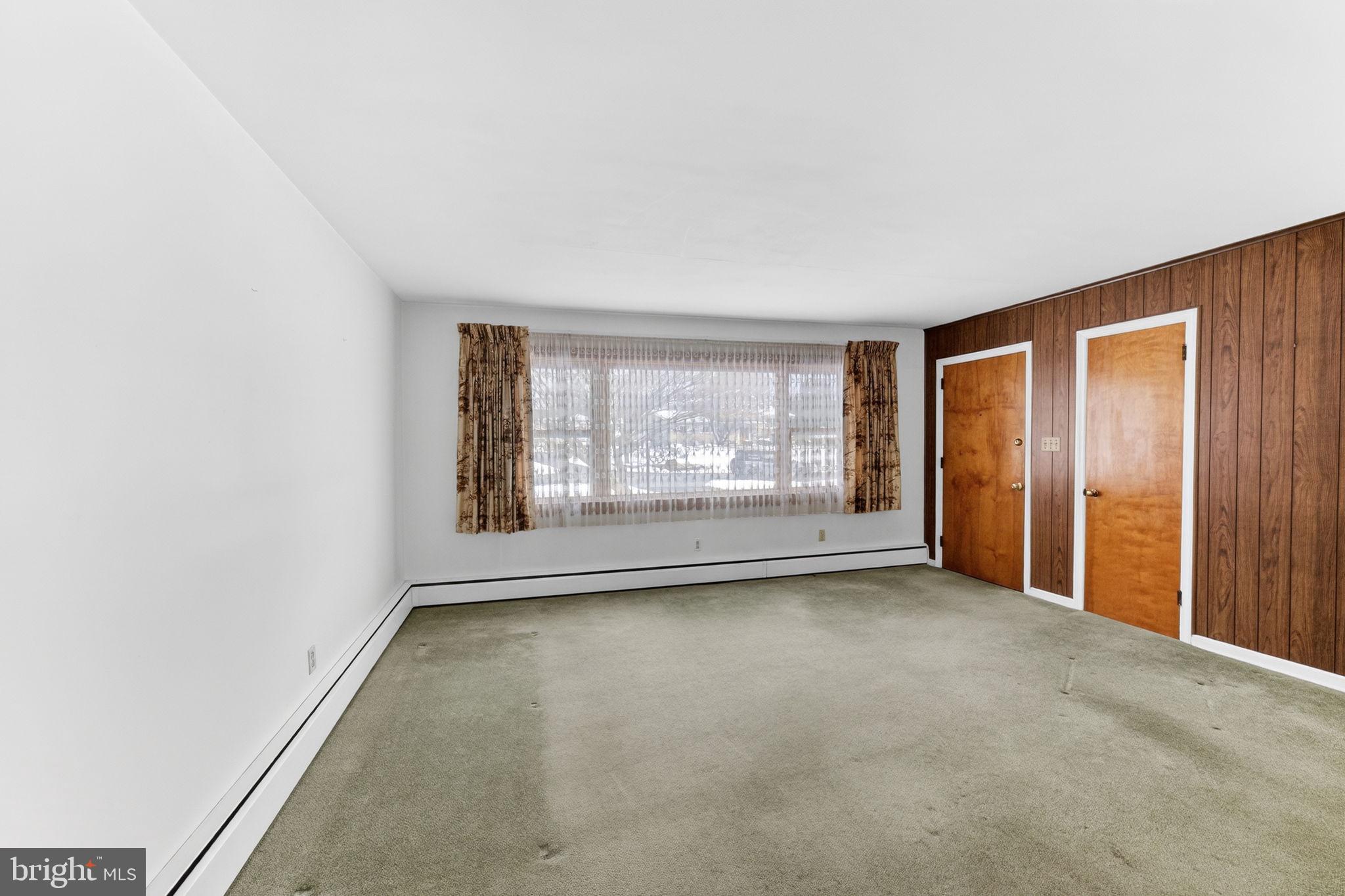 PARKSIDE COURTS - Residential