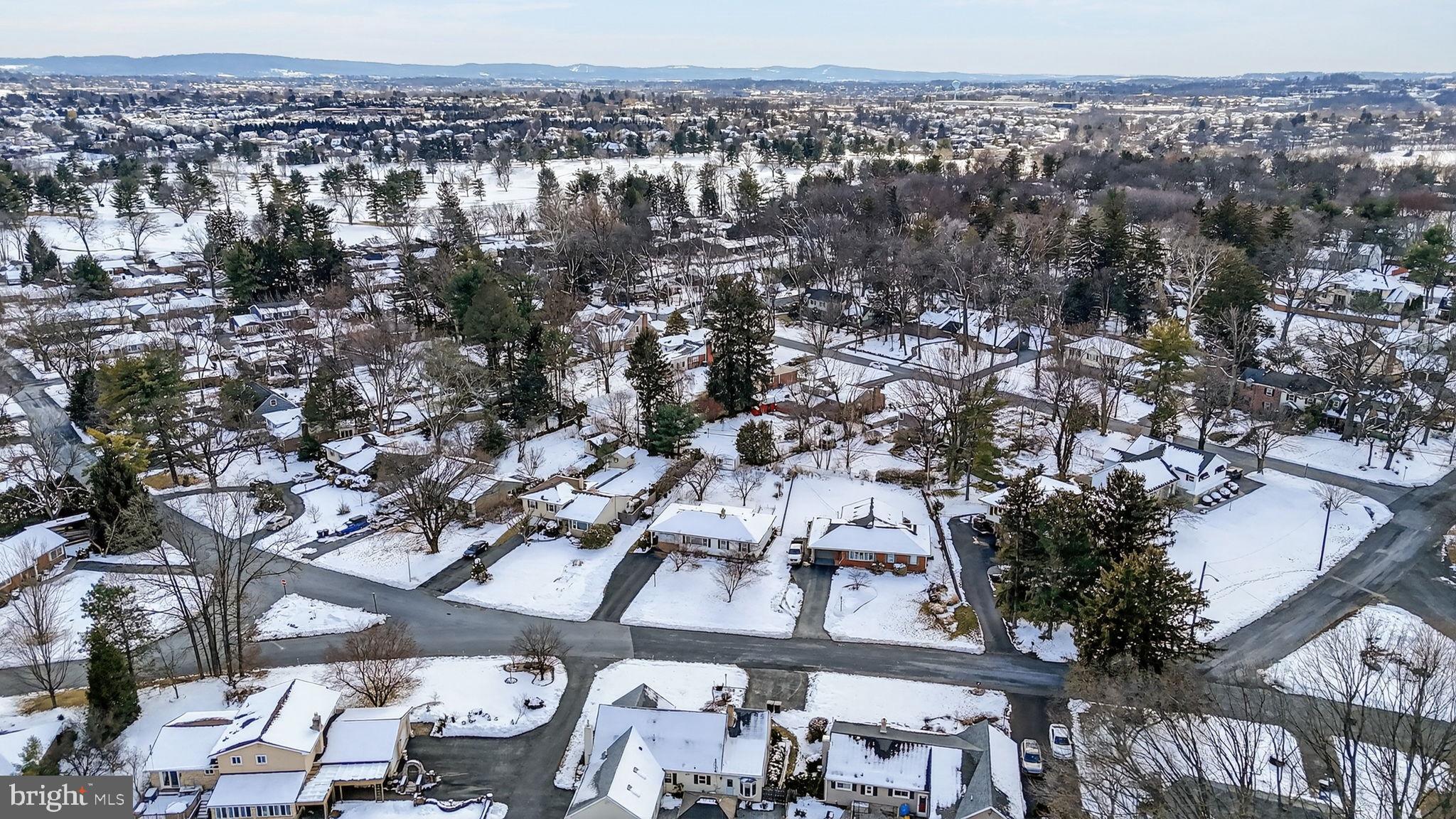PARKSIDE COURTS - Residential