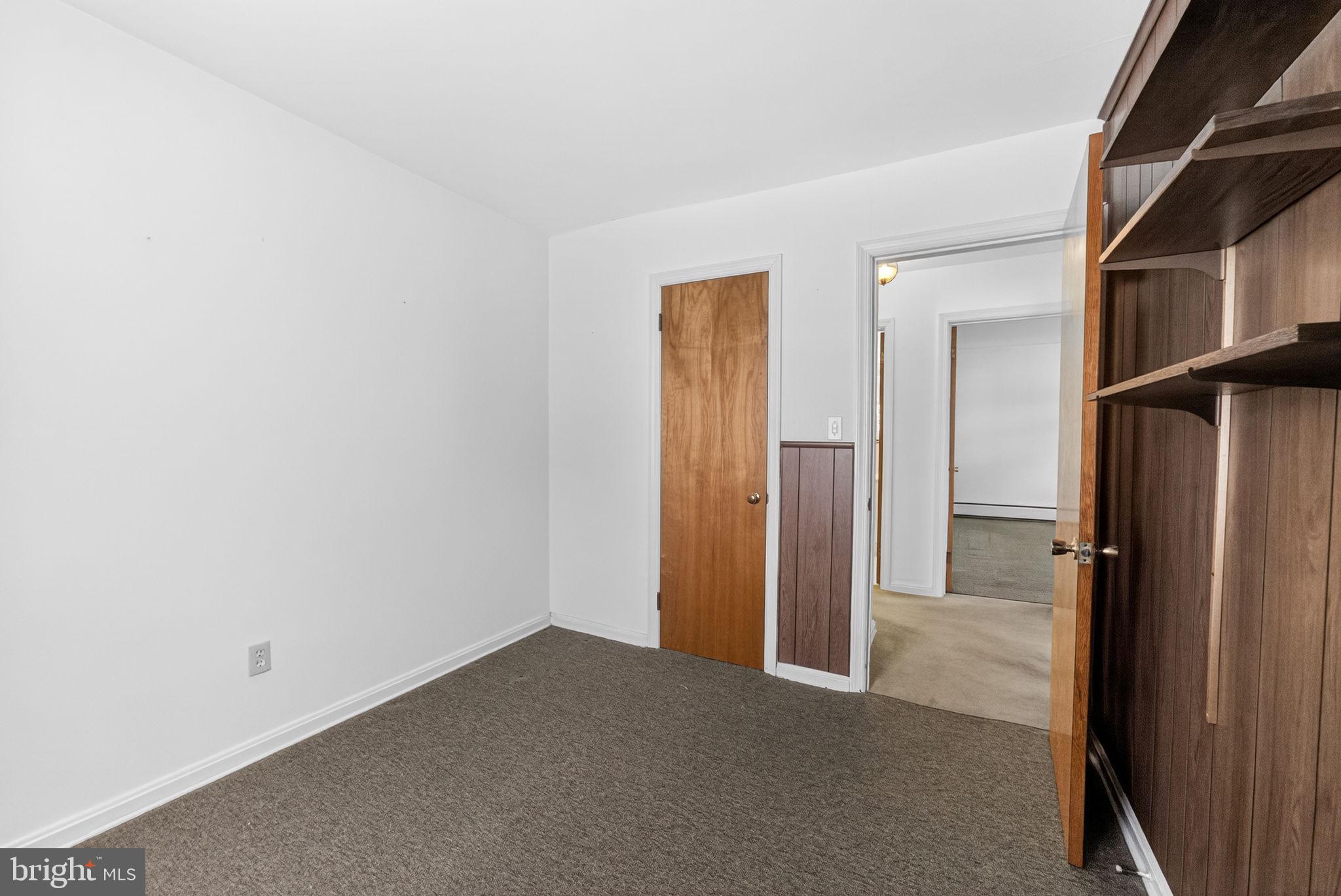 PARKSIDE COURTS - Residential