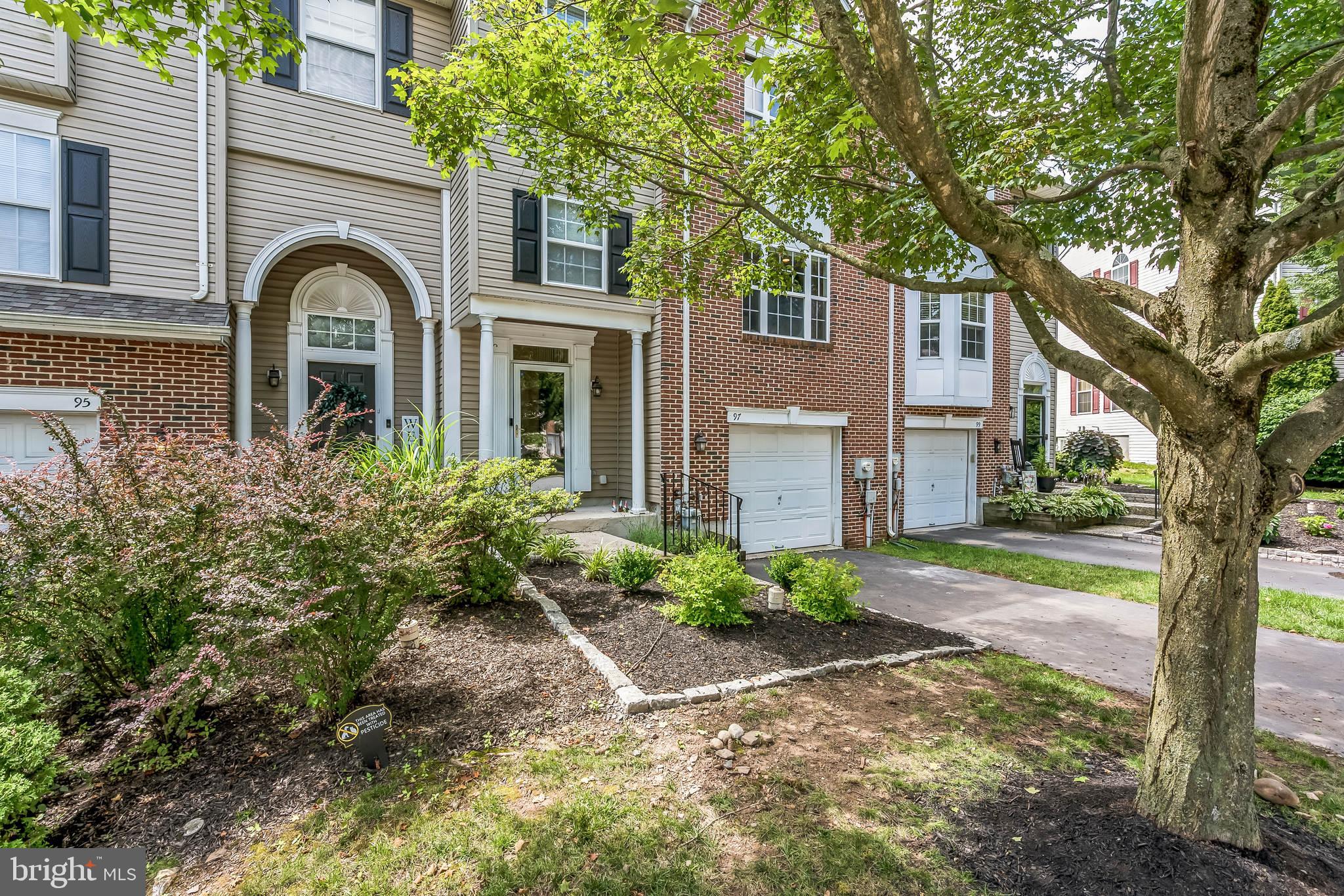 97 HUNT CLUB DRIVE