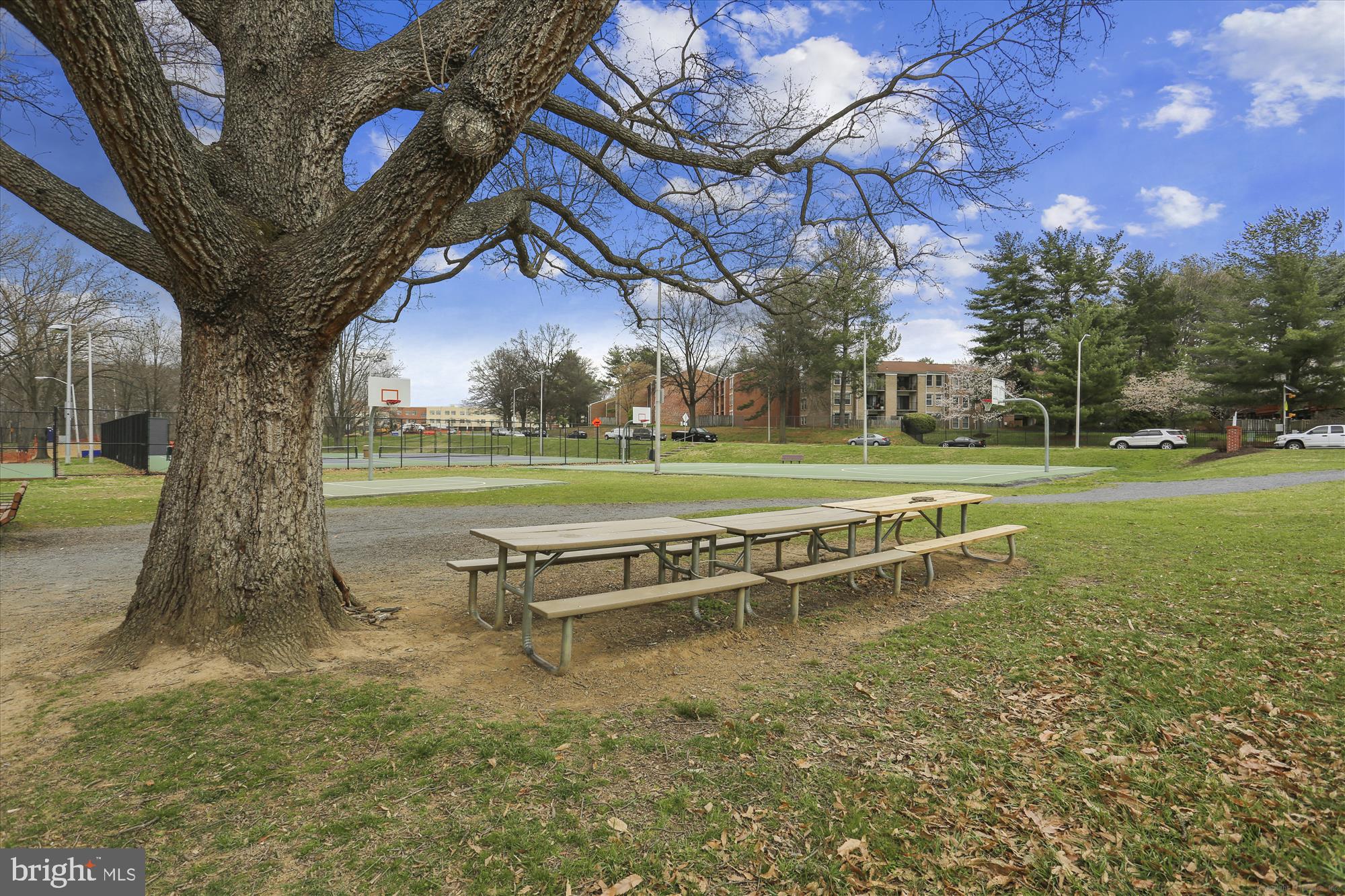 ORCHARD PLACE - Residential Lease