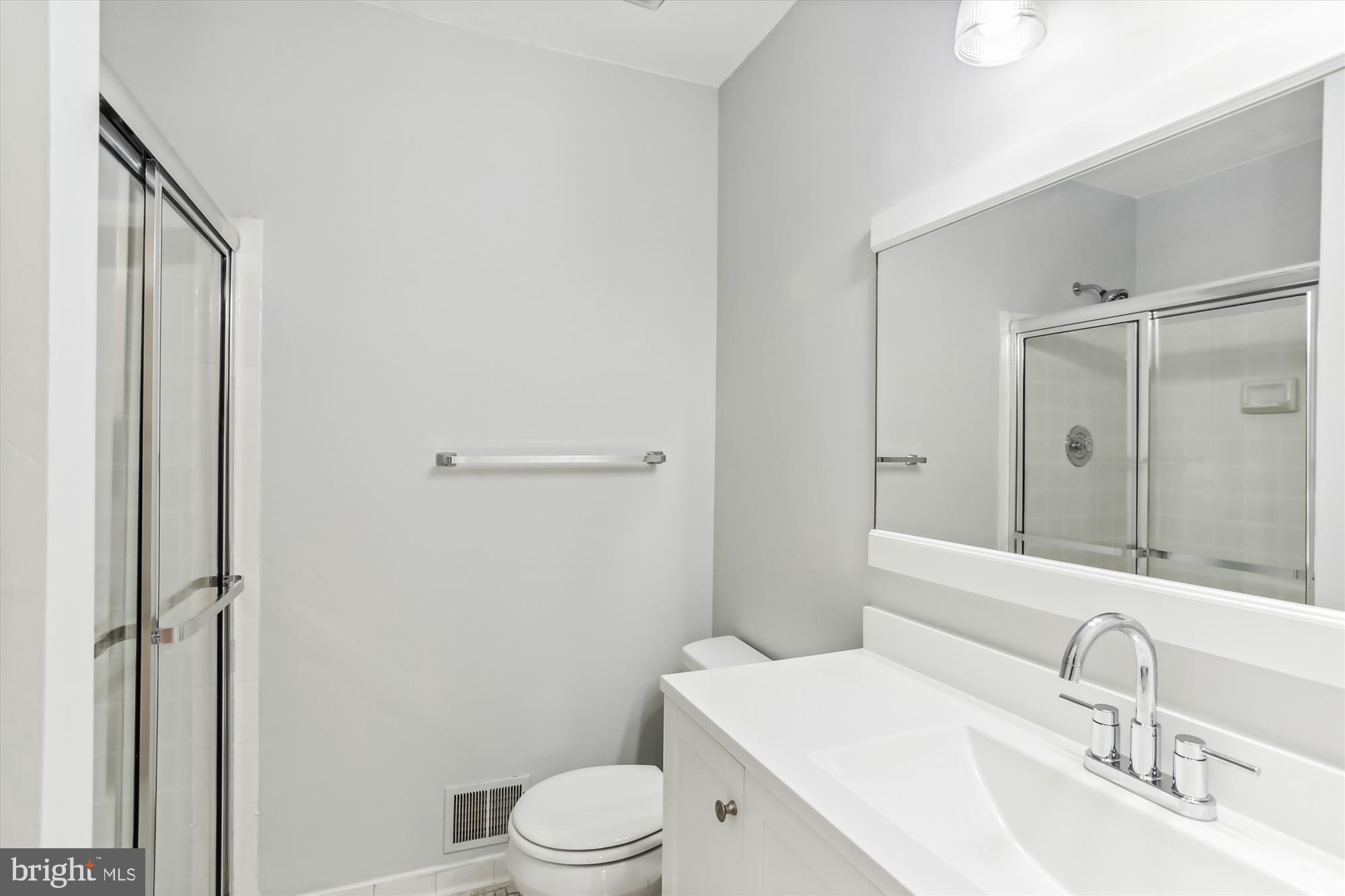 ORCHARD PLACE - Residential Lease