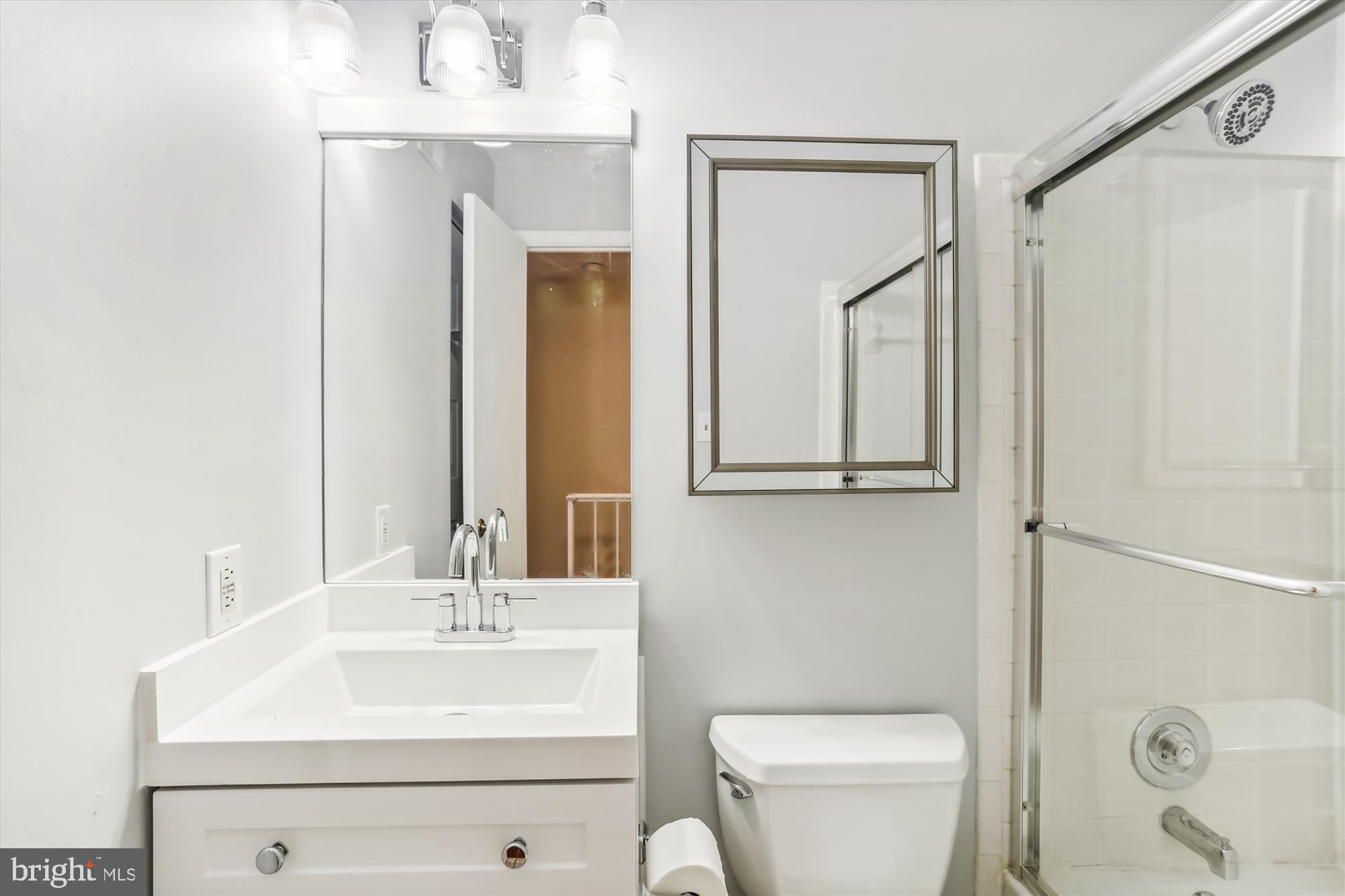 ORCHARD PLACE - Residential Lease