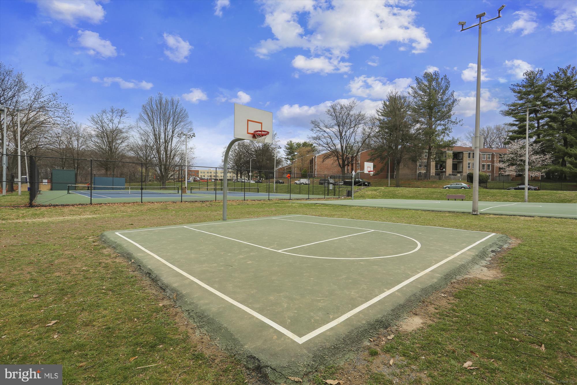 ORCHARD PLACE - Residential Lease