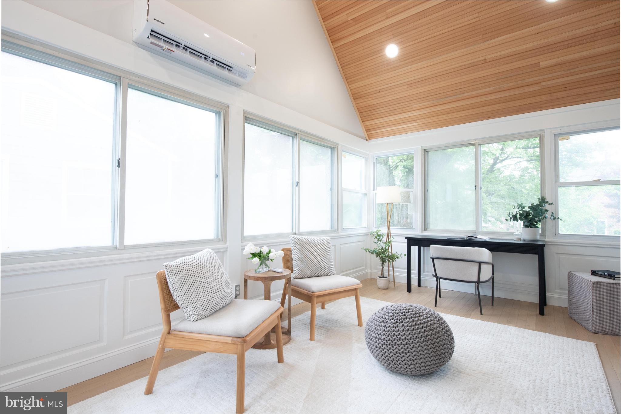 WOODSIDE FOREST - Residential