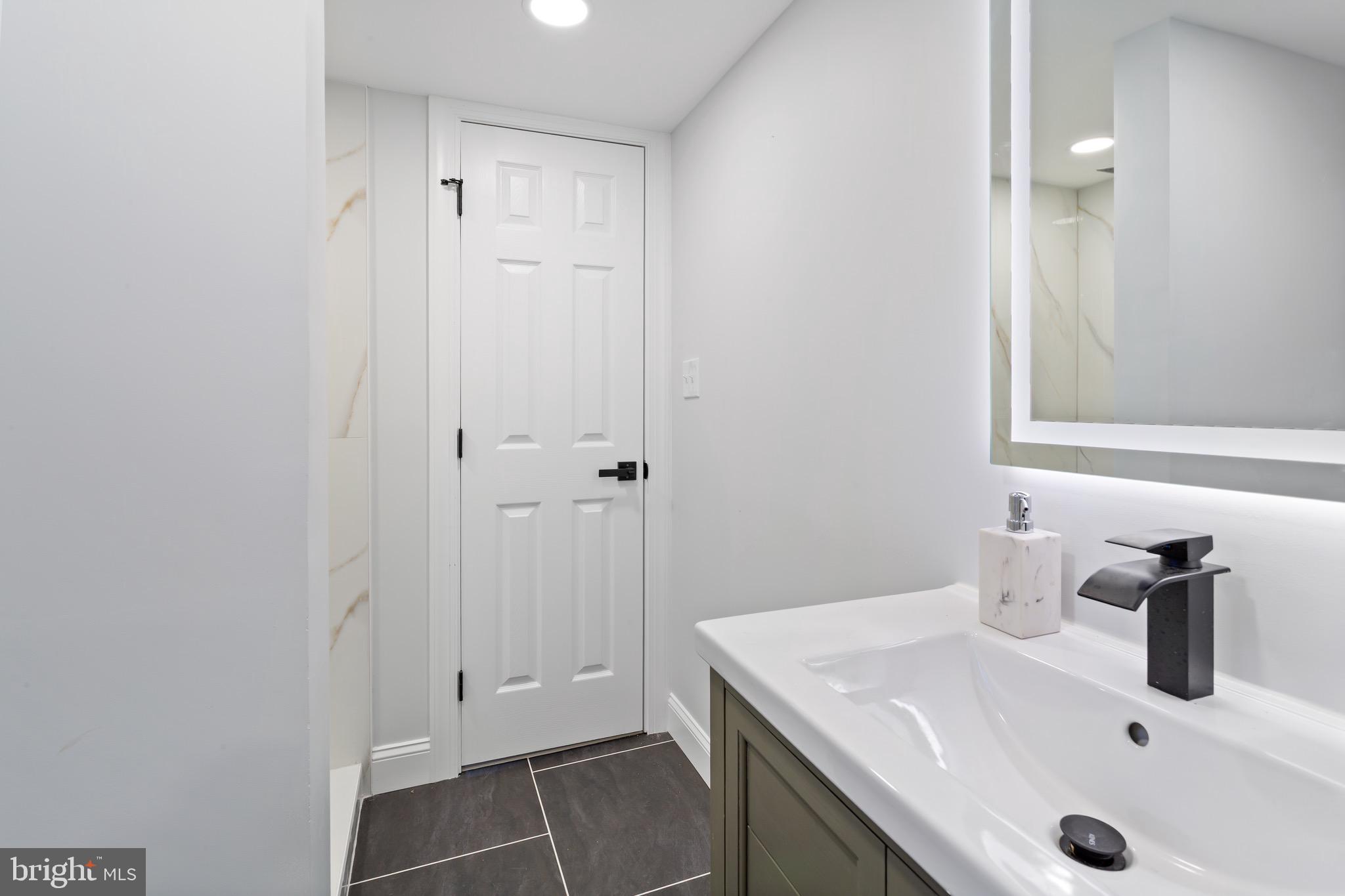 WOODSIDE FOREST - Residential