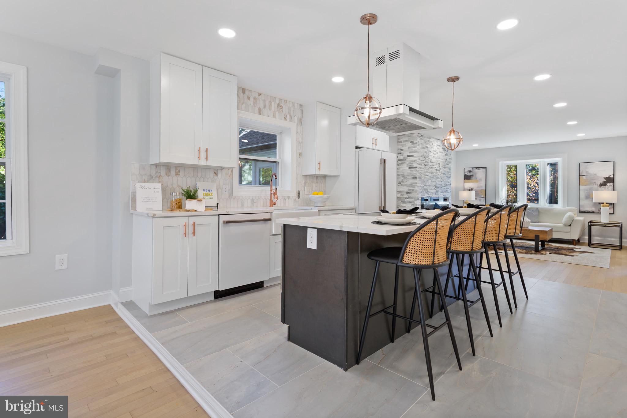 WOODSIDE FOREST - Residential