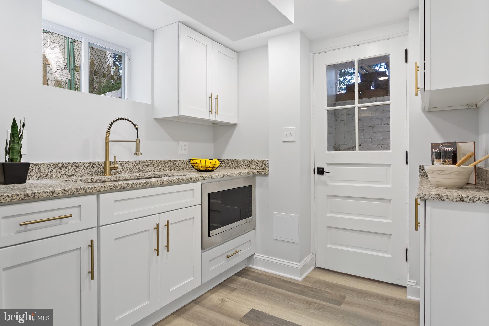 WOODSIDE FOREST - Residential