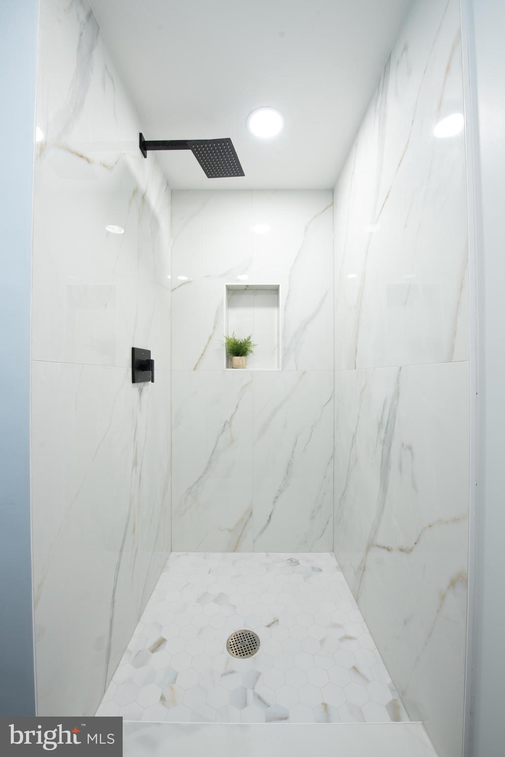 WOODSIDE FOREST - Residential